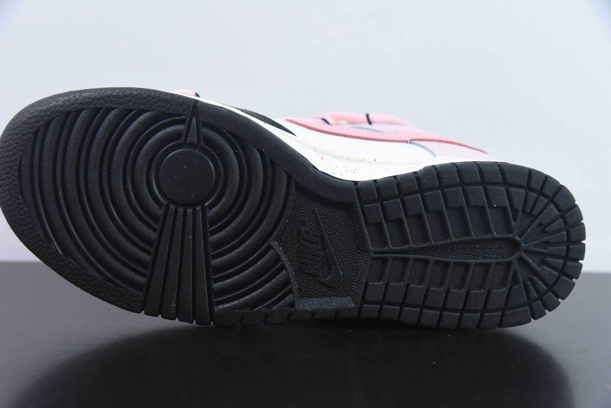 耐克Nike SB Dunk Low 反转黑白粉三勾解构抽绳鞋带SB低帮休闲滑板鞋纯原版本 货号:FD4623-155