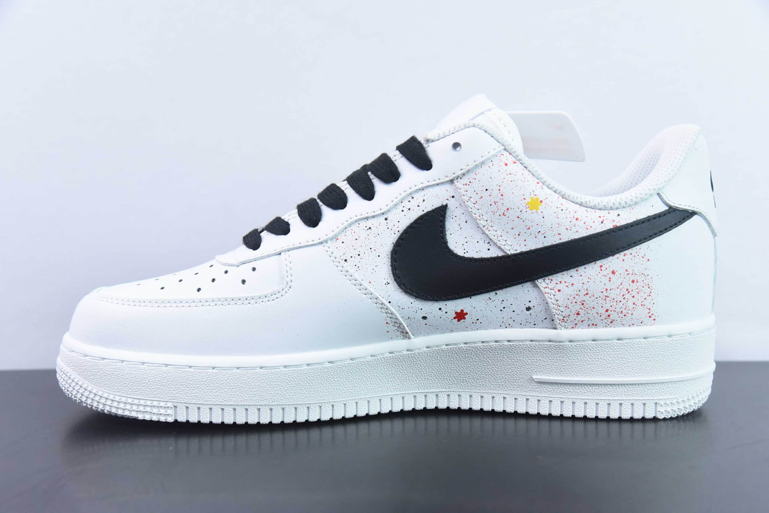 耐克Nike Air Force 1 Low 笑脸泼墨涂鸦黑白空军一号低帮休闲板鞋纯原版本 货号:CW2288-111