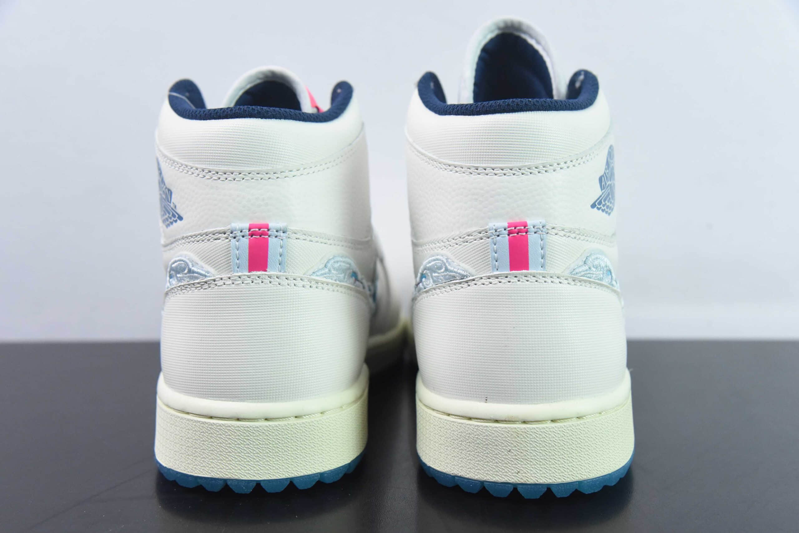 乔丹Air JordanMichelle Wie West x Air Jordan AJ1 High GolfPebble Beach 高尔夫联名白粉蓝高帮篮球鞋纯原版本 货号:FV3565-100