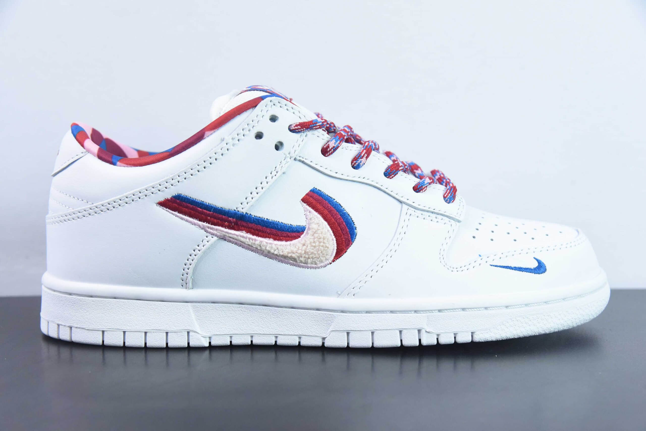 耐克Nike Parra x Nike SB Dunk Low重磅联名裸眼糖果3D彩钩SB扣篮系列低帮休闲运动滑板鞋纯原版本 货号:CN4504-100