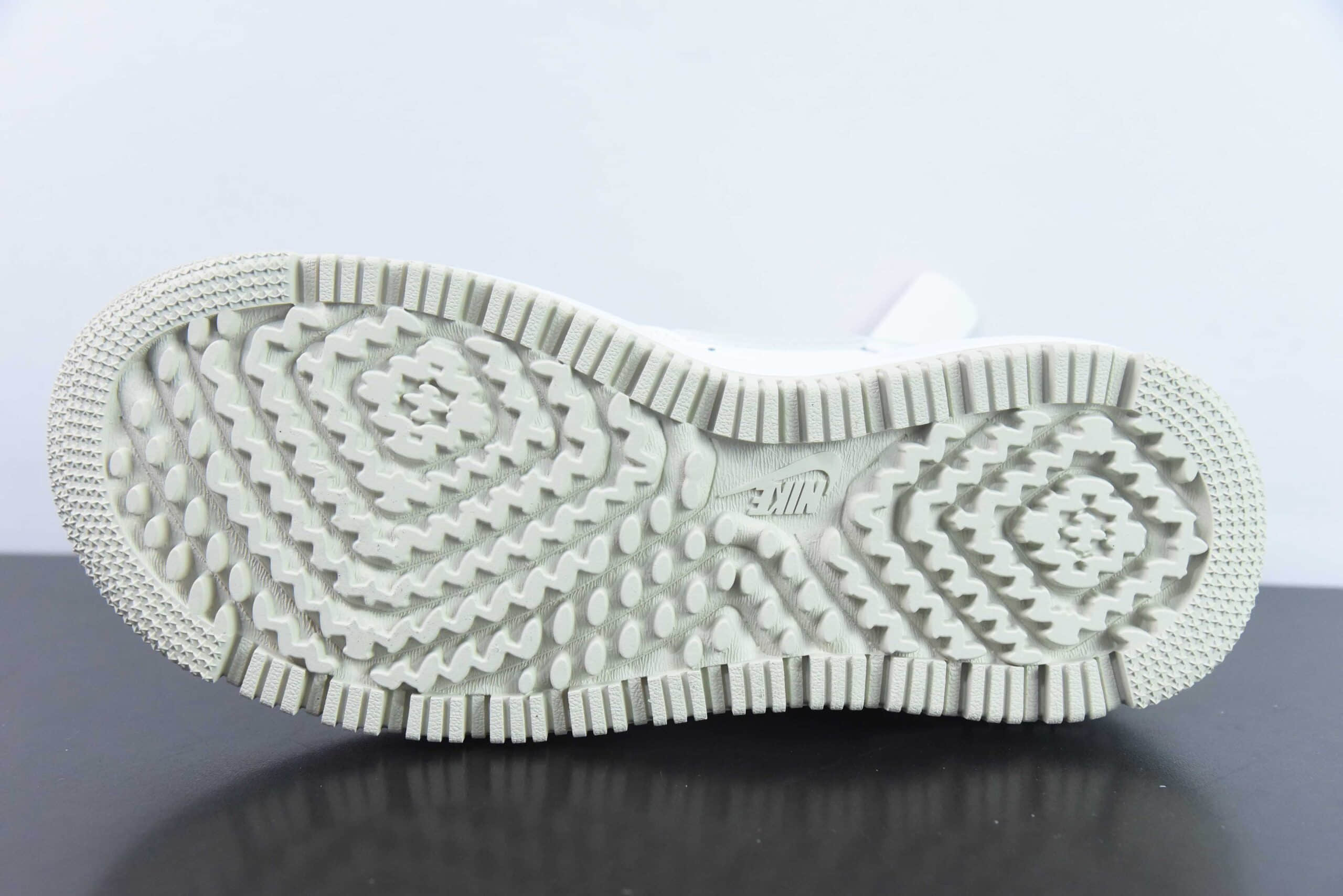 耐克Nike Air Force 1'07 Boot 白灰机能风空军一号高帮休闲板鞋纯原版本 货号:DA0418-100