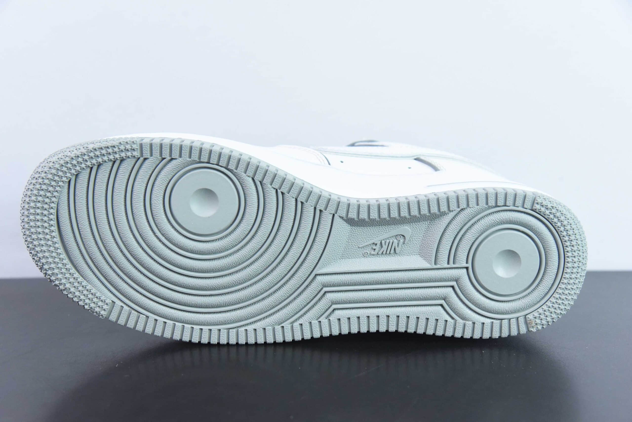 耐克Nike Air Force 1 Low 07 冰墩墩灰白反光空军一号低帮休闲板鞋纯原版本 货号:GU7895-639