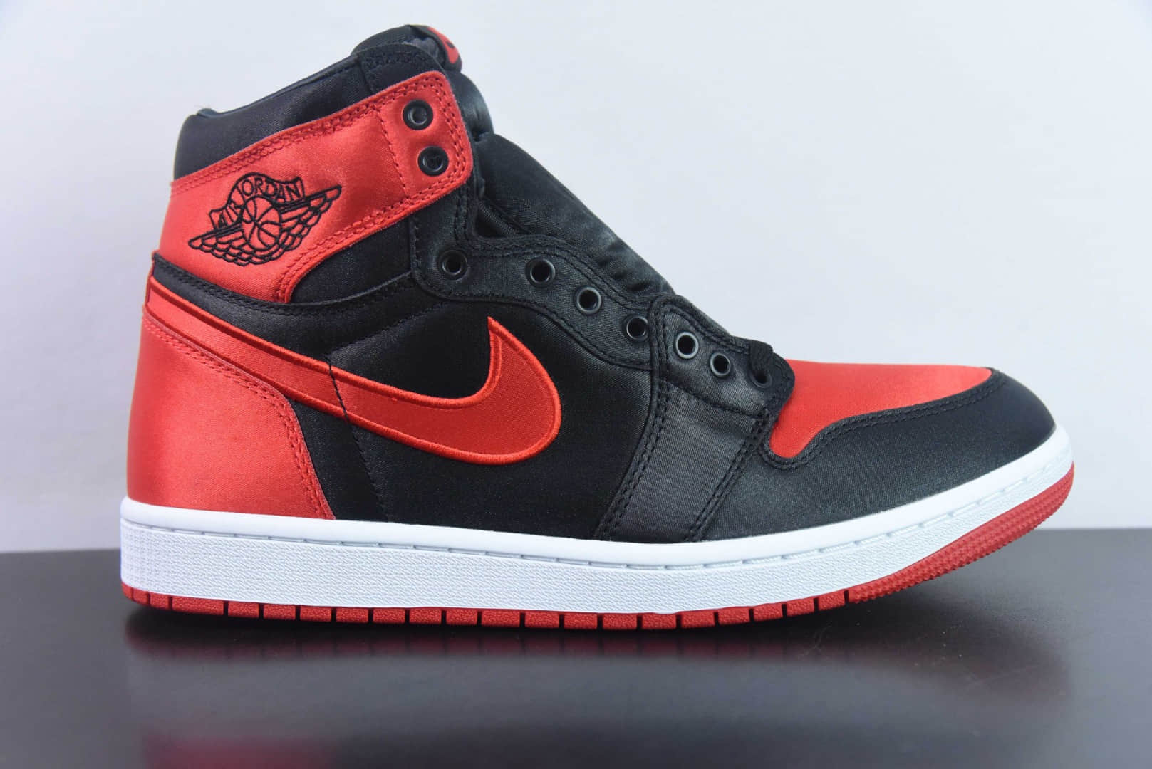 乔丹Air Jordan 1 High OG WMNS “Satin Bred”AJ1丝绸黑红禁穿高帮文化篮球鞋纯原版本 货号:FD4810-061