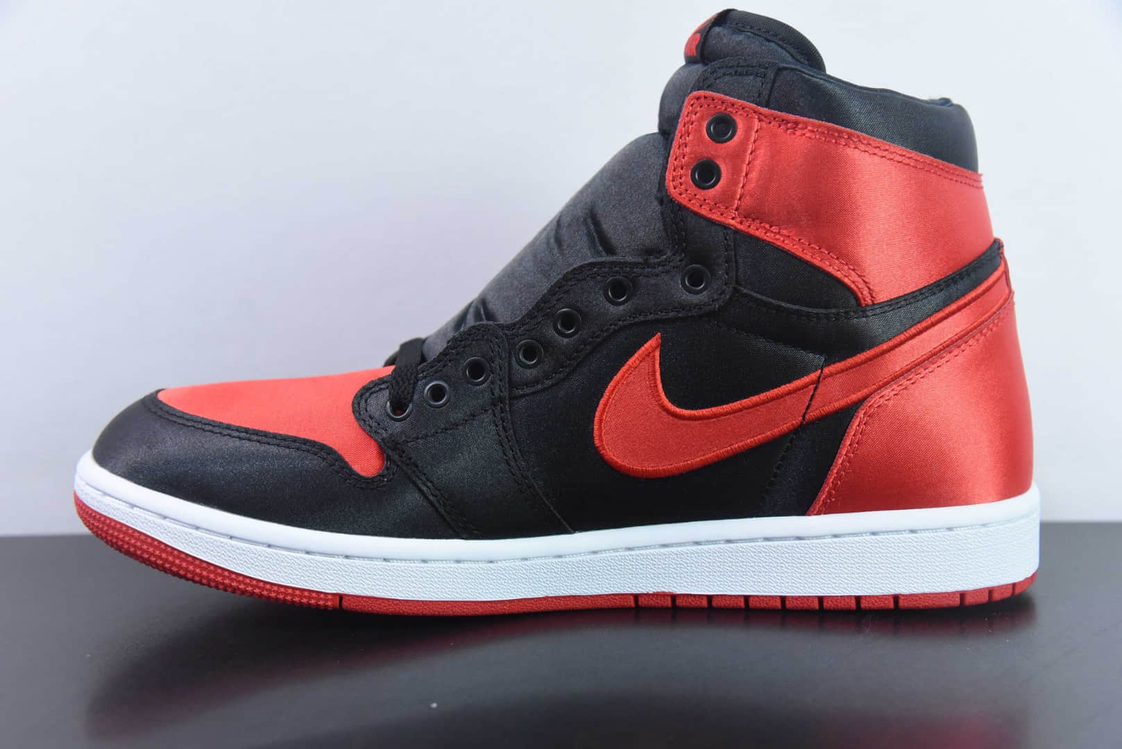 乔丹Air Jordan 1 High OG WMNS “Satin Bred”AJ1丝绸黑红禁穿高帮文化篮球鞋纯原版本 货号:FD4810-061