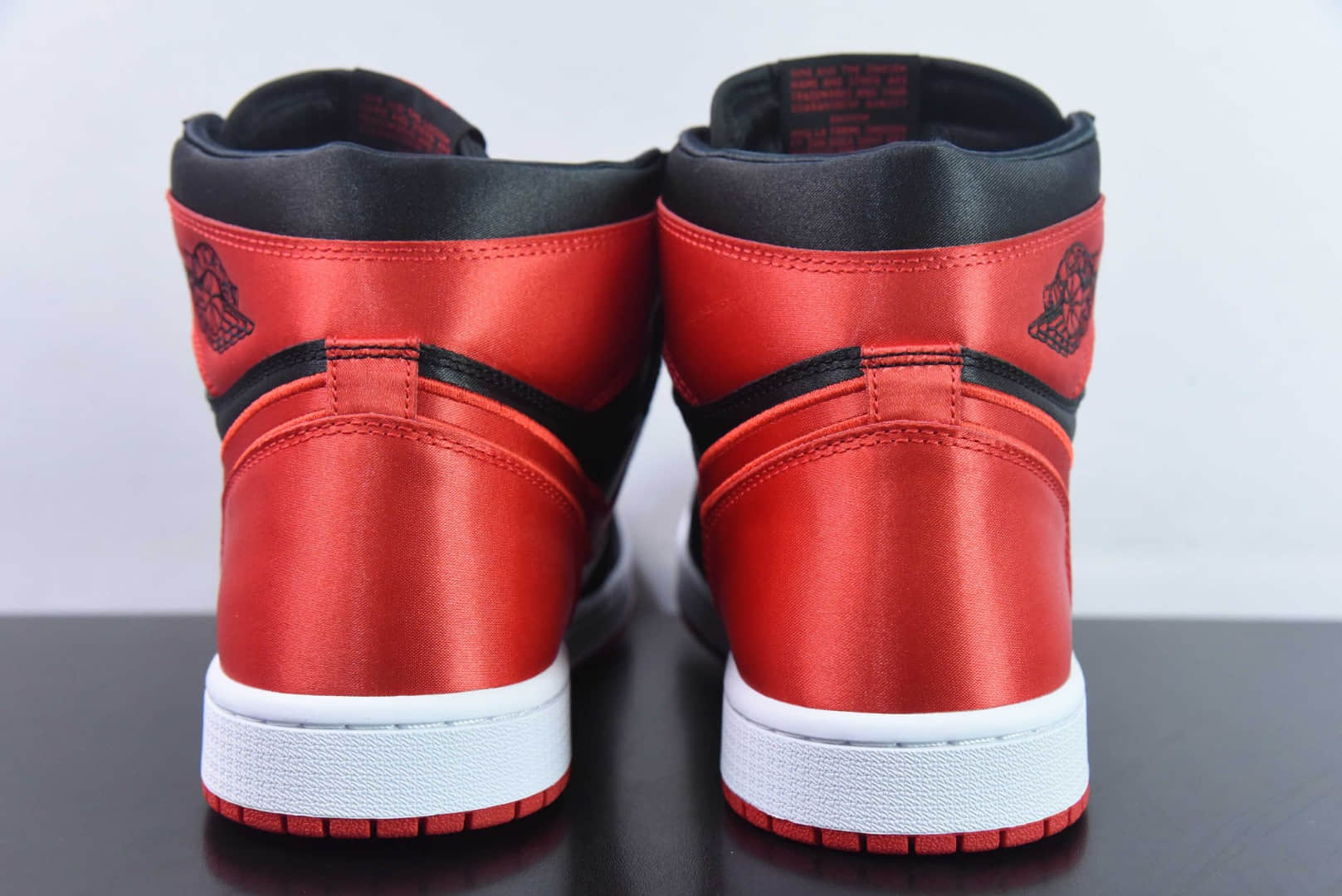 乔丹Air Jordan 1 High OG WMNS “Satin Bred”AJ1丝绸黑红禁穿高帮文化篮球鞋纯原版本 货号:FD4810-061