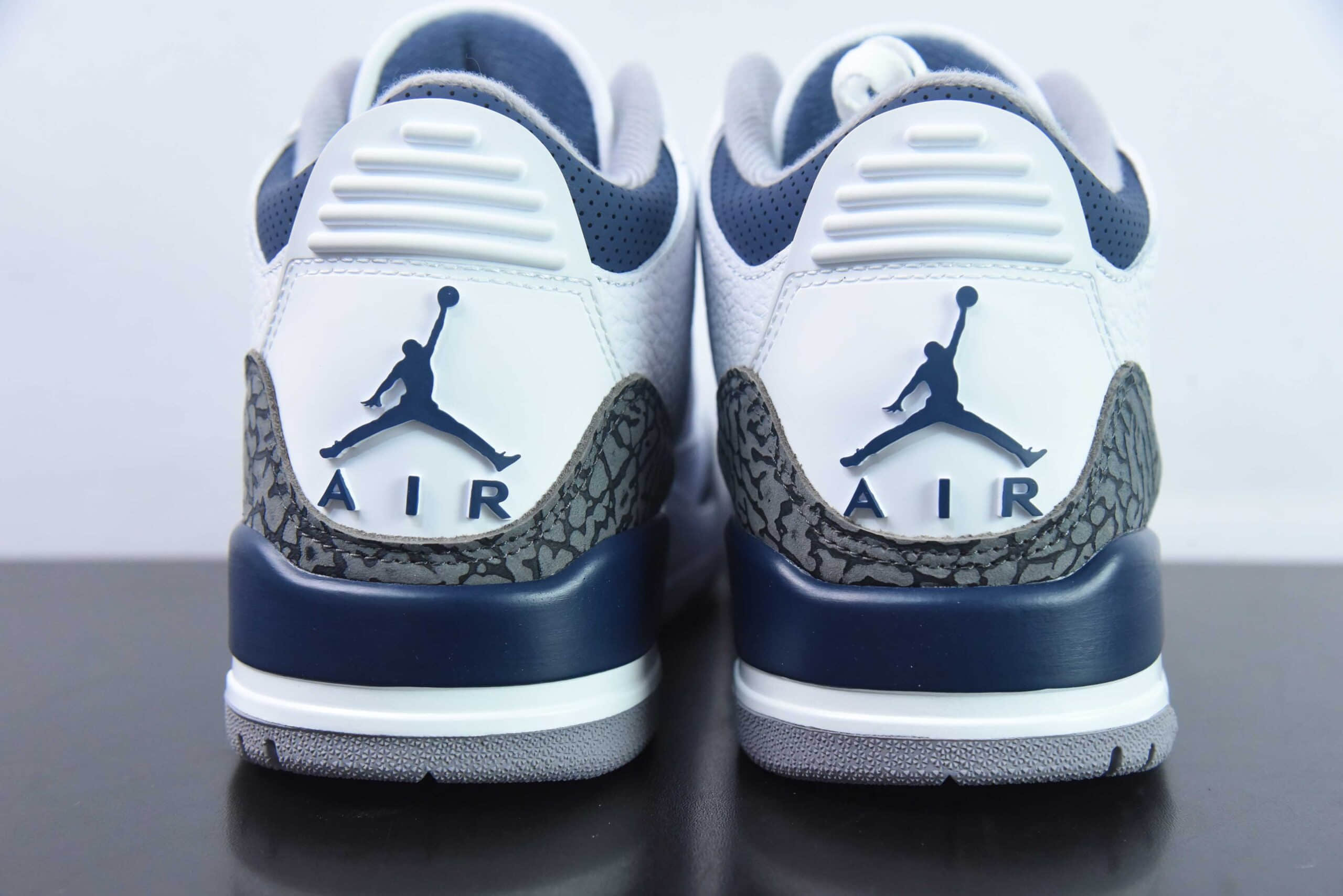 乔丹Air Jordan 3 Retro Midnight Navy AJ3海军蓝水泥男子文化篮球鞋纯原版本 货号：CT8532-140