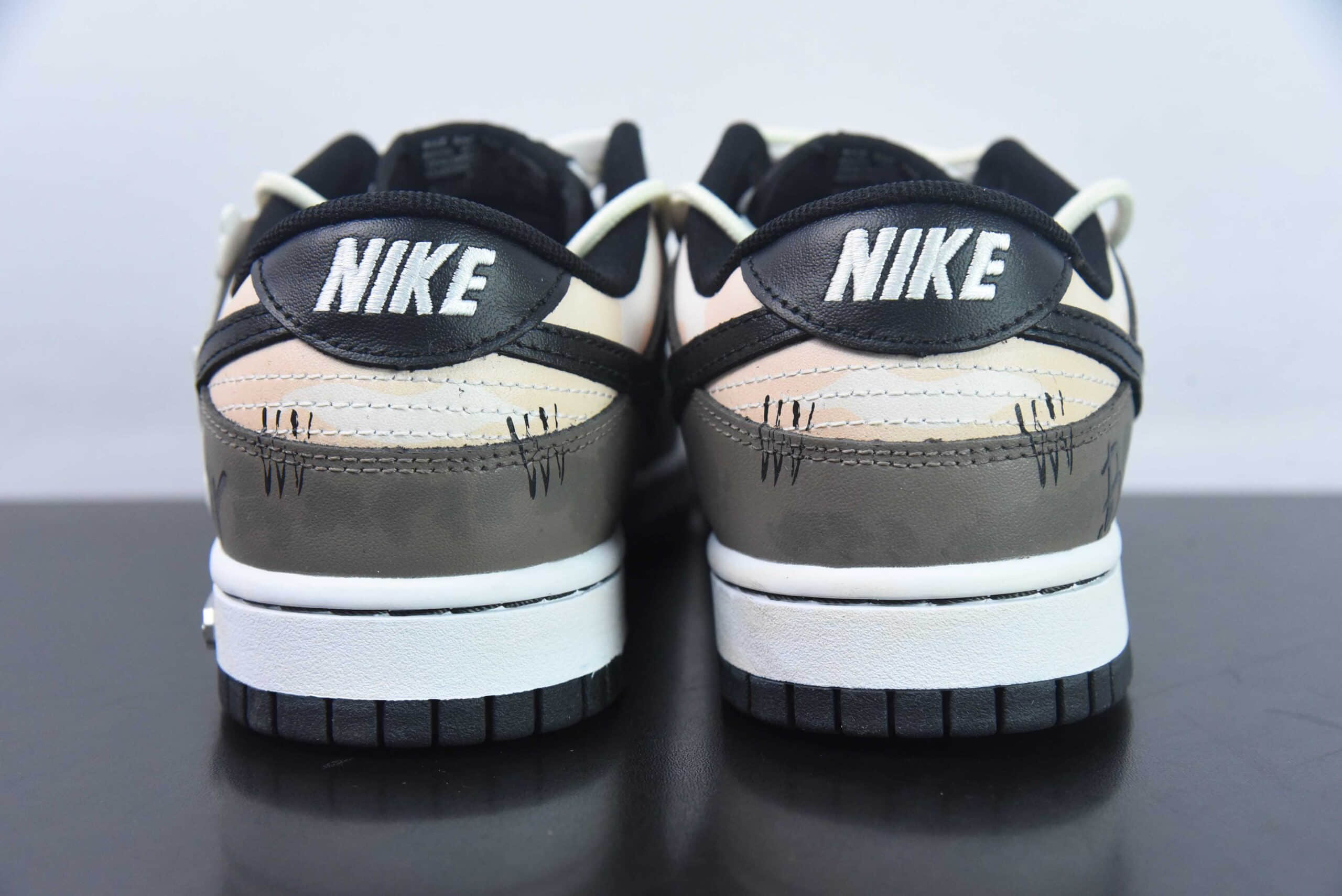 耐克Nike SB Dunk Low解构绑带布偶熊黑棕做旧涂鸦SB低帮休闲滑板鞋纯原版本 货号: DD1391-100