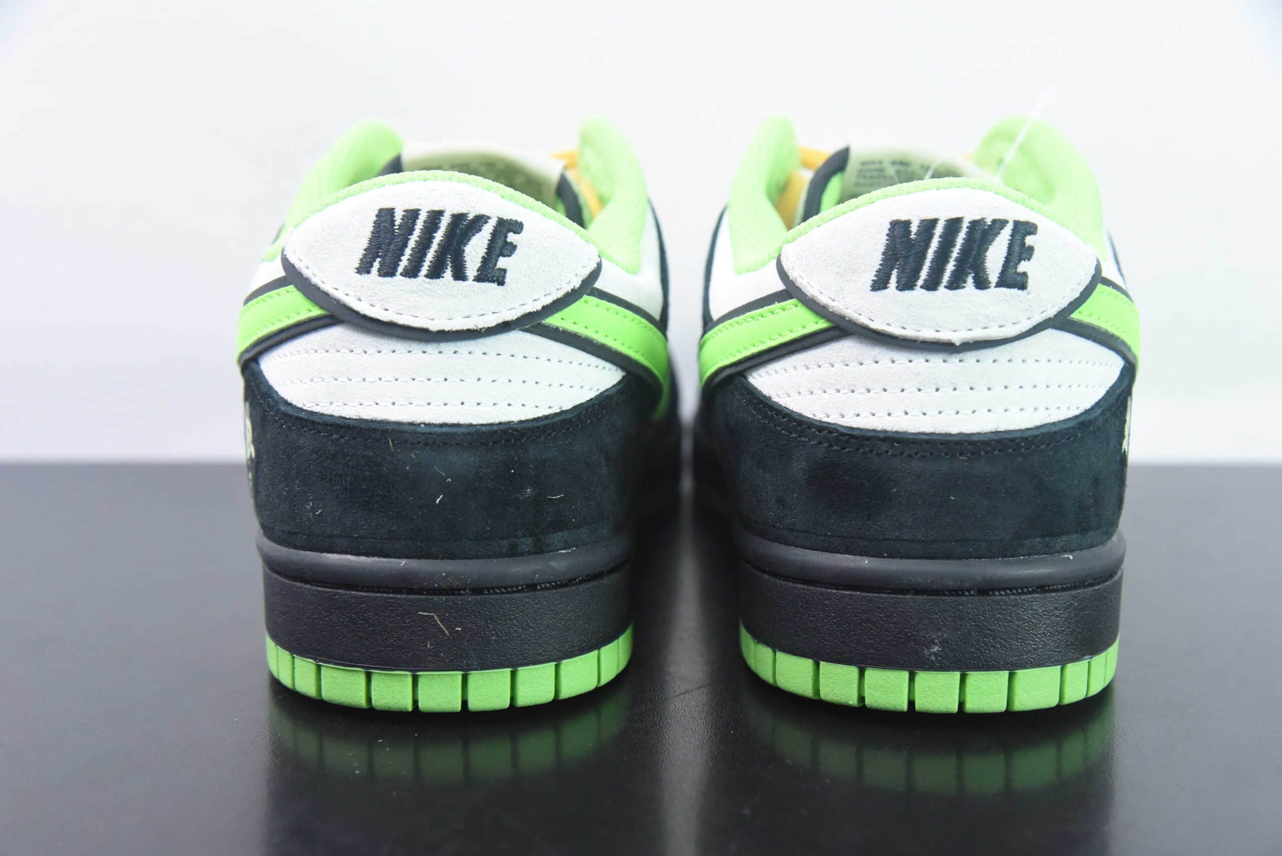 耐克Nike The Powerpuff Girls x Nk Dunk SB Low 飞天小女警联名黑绿 SB低帮休闲板鞋纯原版本 货号:GP5532-063