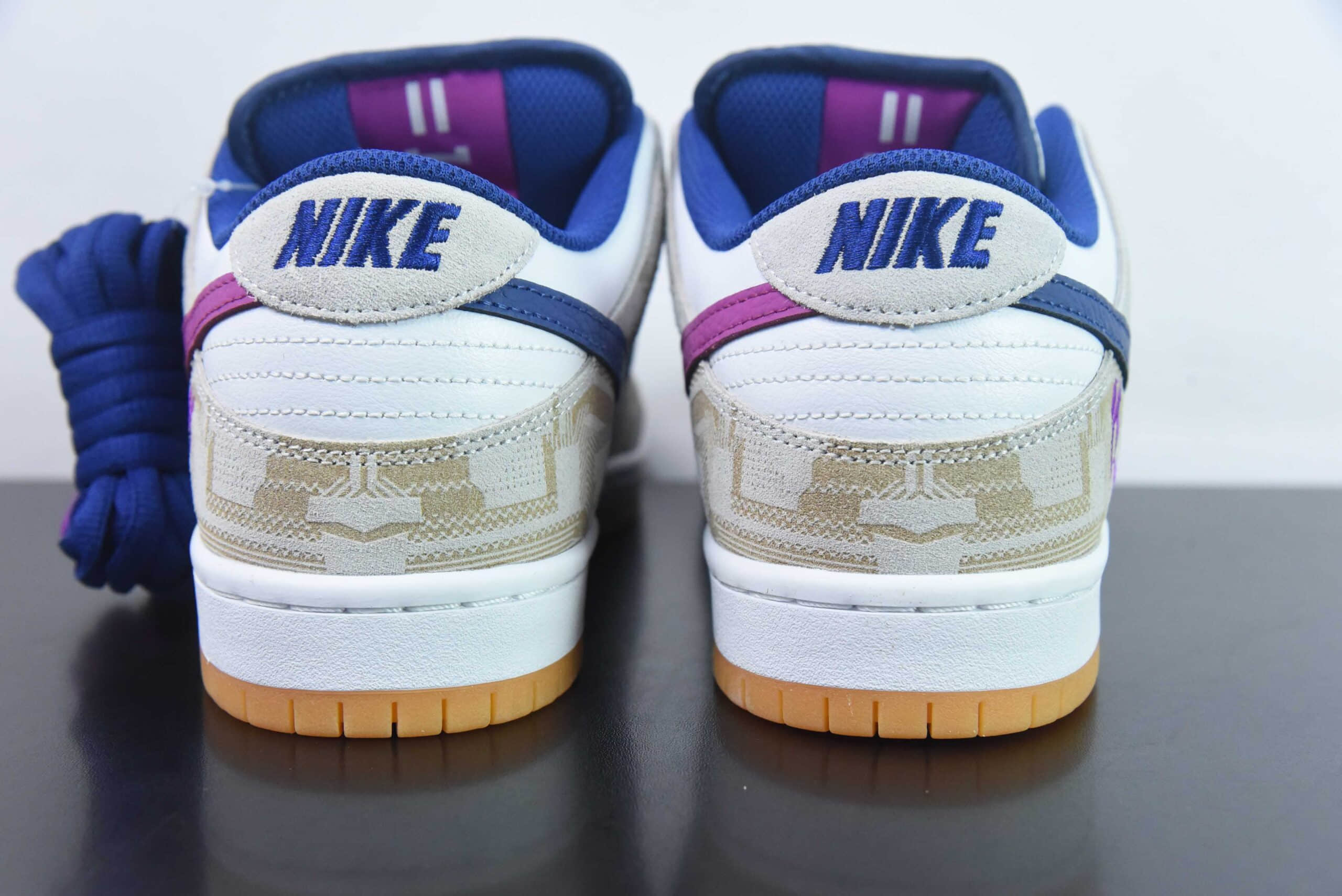 耐克Nike Rayssa Leal x NK SB Dunk Low AL瑞莎利尔联名紫白鸳鸯SB低帮休闲板鞋纯原版本 货号：FZ5251-001