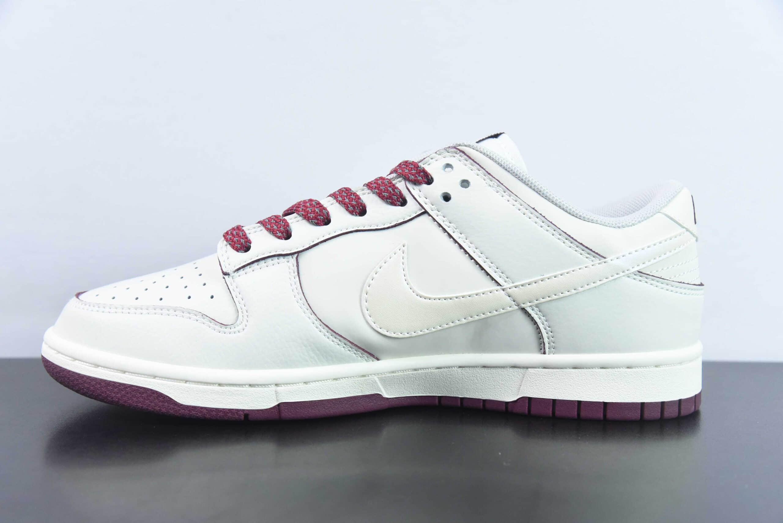 耐克Nike SB Dunk Low 珠光红SB低帮休闲运动滑板板鞋纯原版本 货号：KK0517-005 