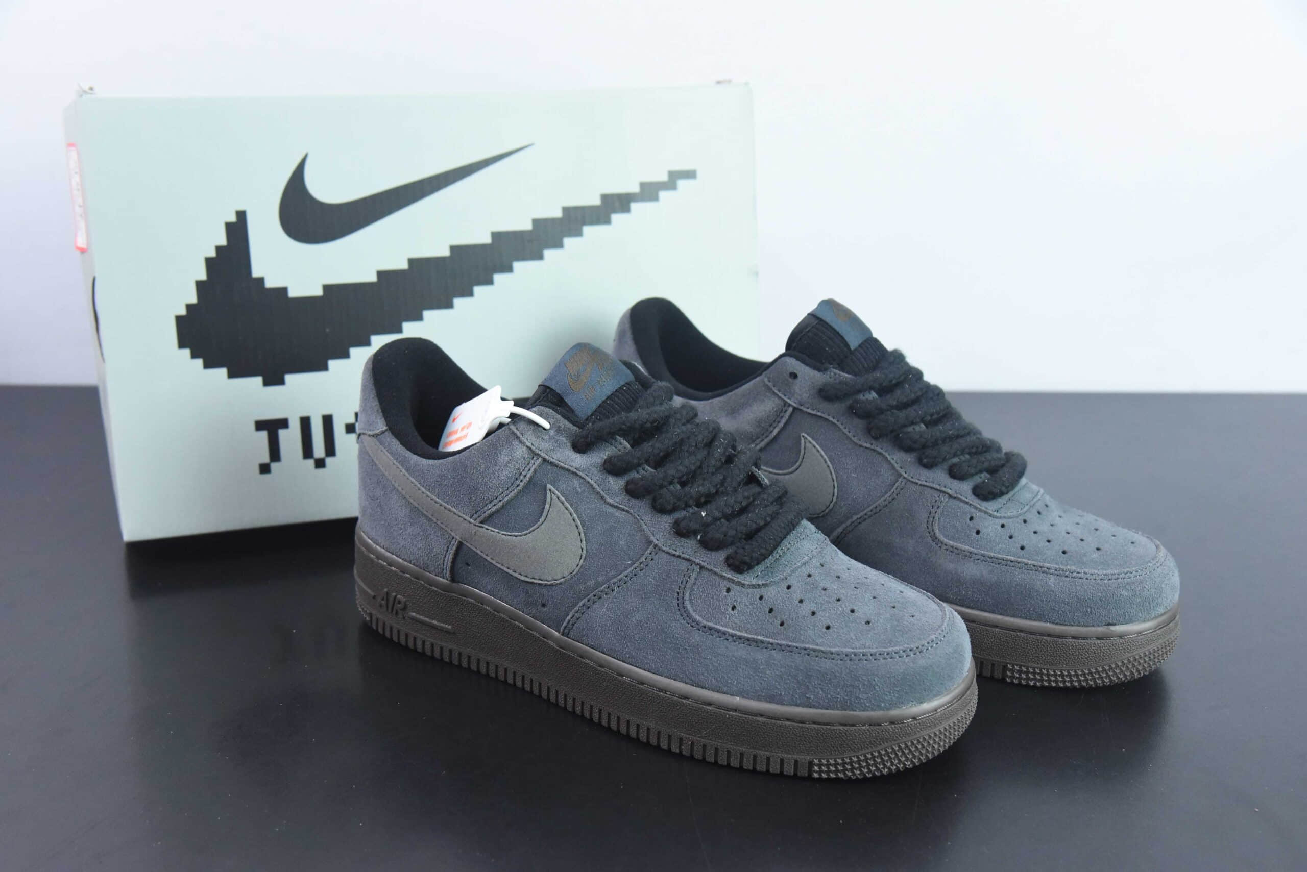 耐克Nike Air Force 1'07 Low 碳灰空军一号低帮休闲板鞋纯原版本 货号：DO6730-001 