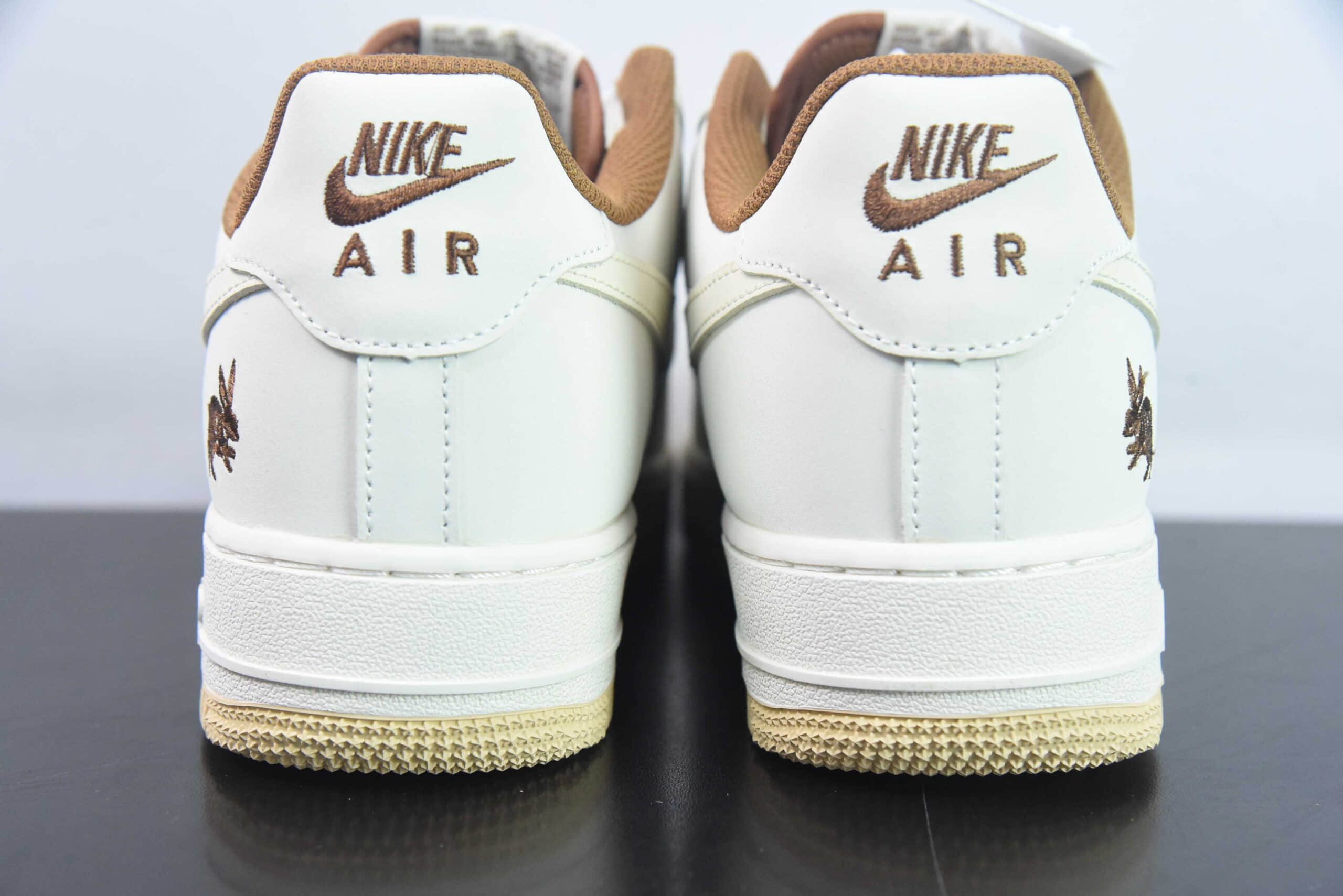 耐克Nike Air Force 1 AF1米白灰白兔年刺绣空军一号低帮休闲板鞋纯原版本 货号:AE3398-668