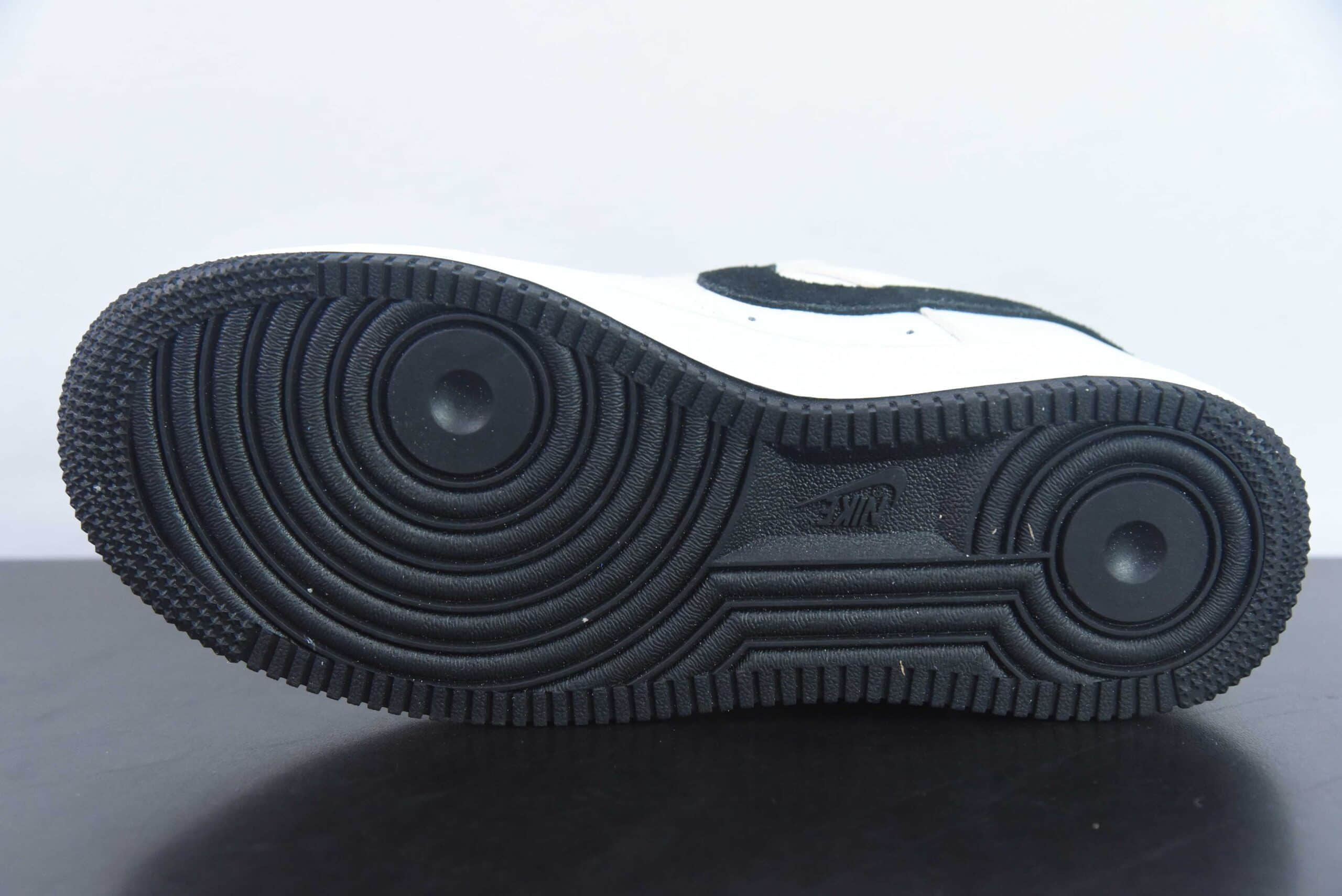 耐克Nike Air Force 1 AF1 白黑刺绣字母印花空军一号低帮休闲板鞋纯原版本 货号:PE681-822