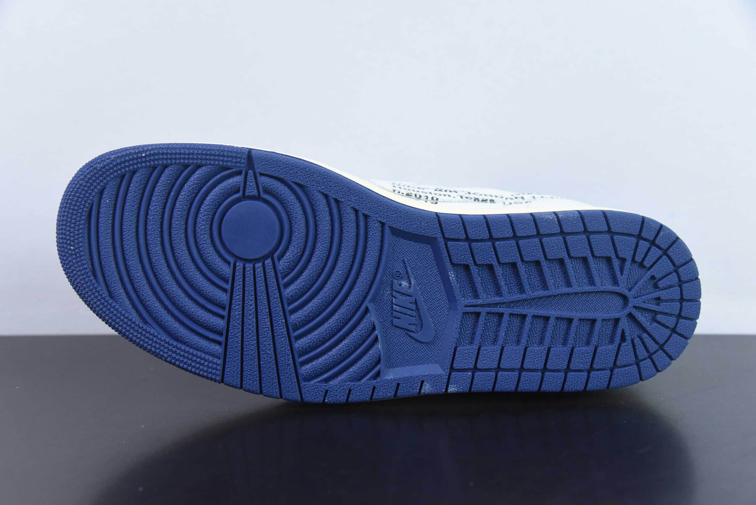 乔丹Air Jordan OFF WHITE x Travis Scott x Nike Air Jordan AJ1 LowTS联名白蓝倒钩 OW三方联名低帮篮球鞋纯原版本 货号:DH7890-111