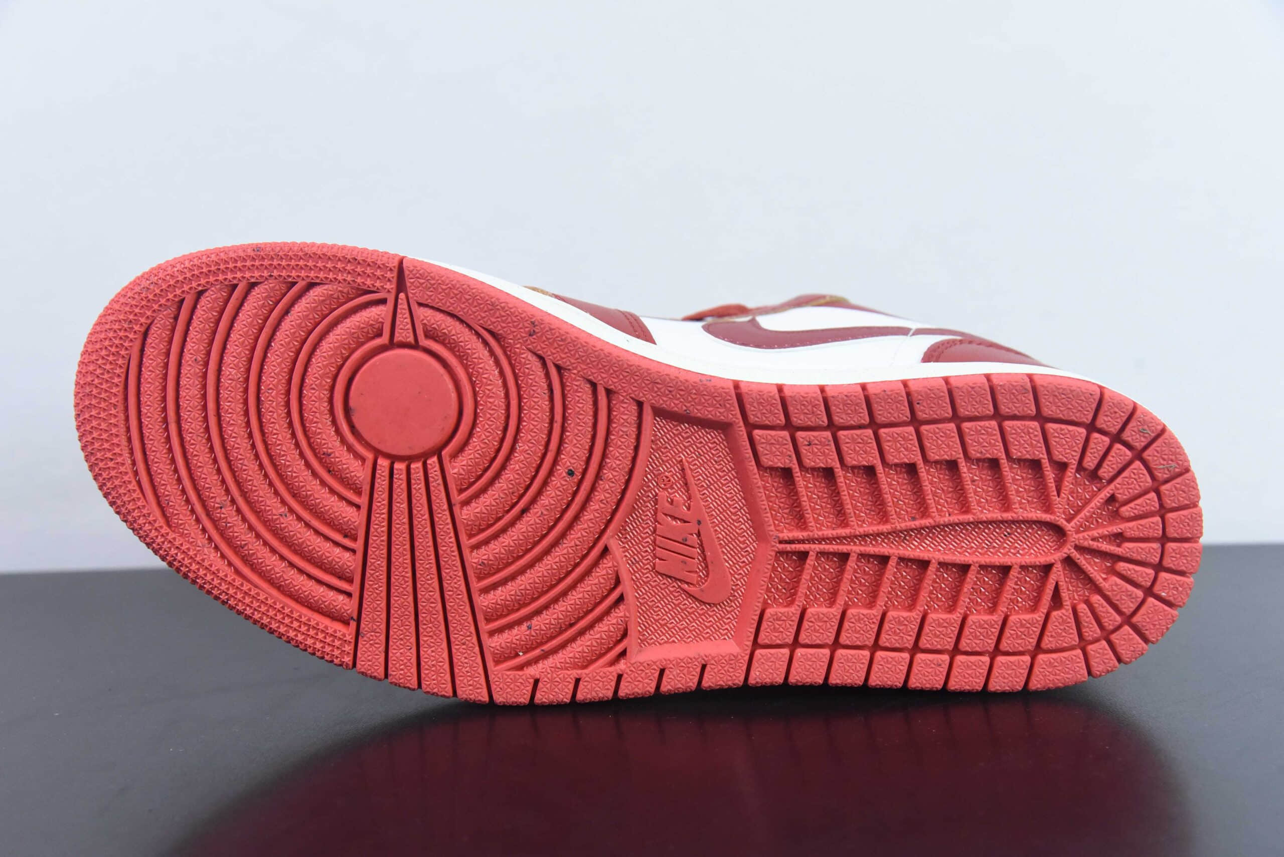 乔丹Air Jordan 1 Low AJ1白红脚趾沙丘红低帮休闲板鞋纯原版本 货号:FJ3459-160