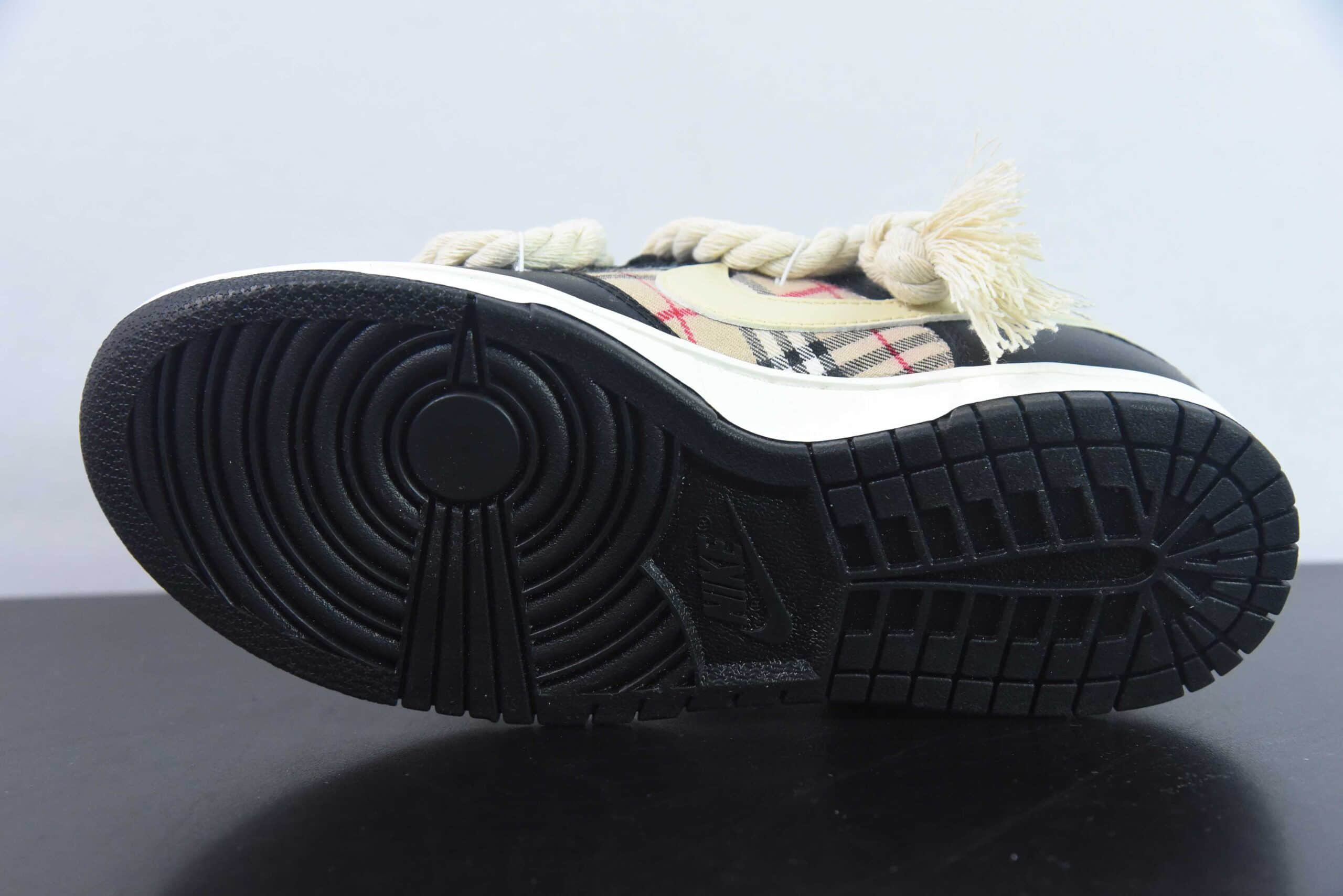 耐克Nike Dunk Low 苏格兰做旧熊猫米黄黑低帮休闲滑板鞋纯原版本 货号:CW1590-100