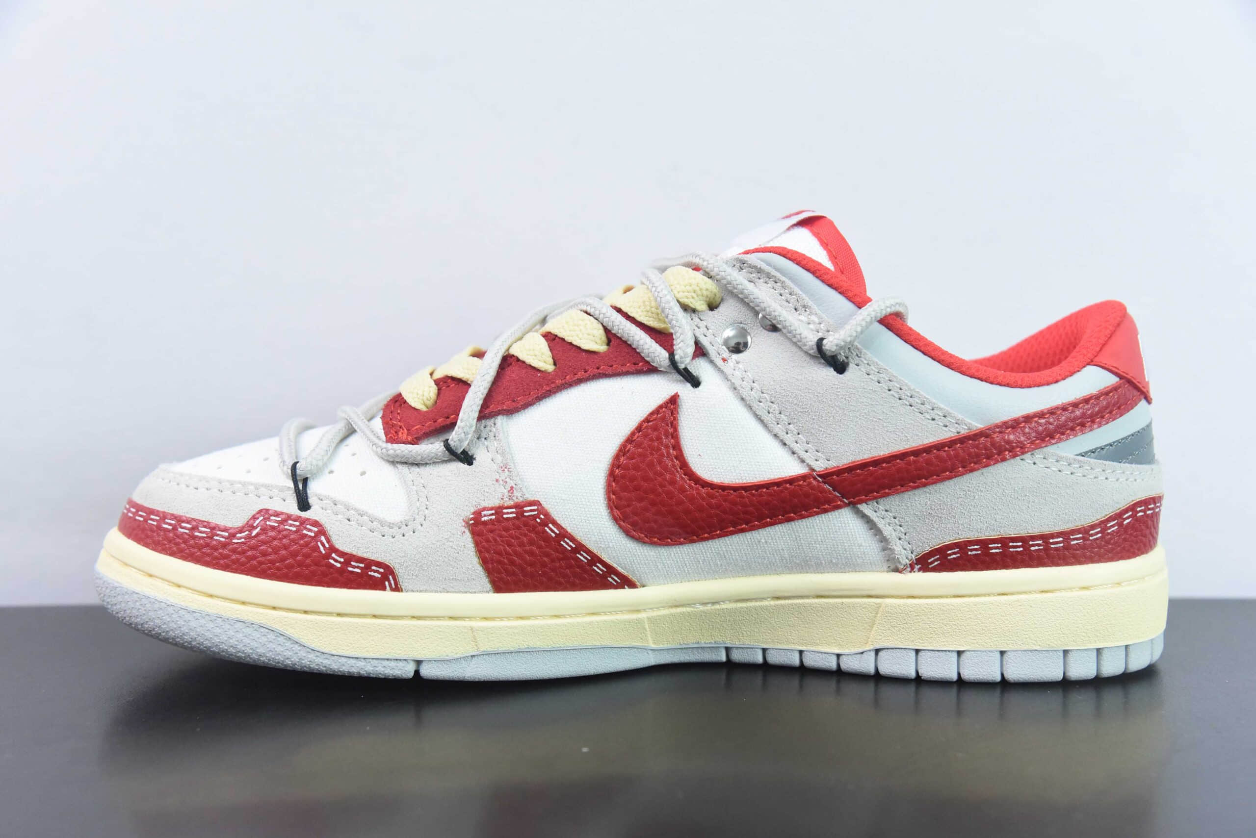 耐克Nike Dunk Low Year of the Dragon 龙年限定主题白灰红 SB绑带低帮休闲板鞋纯原版本 货号: FJ5429-133