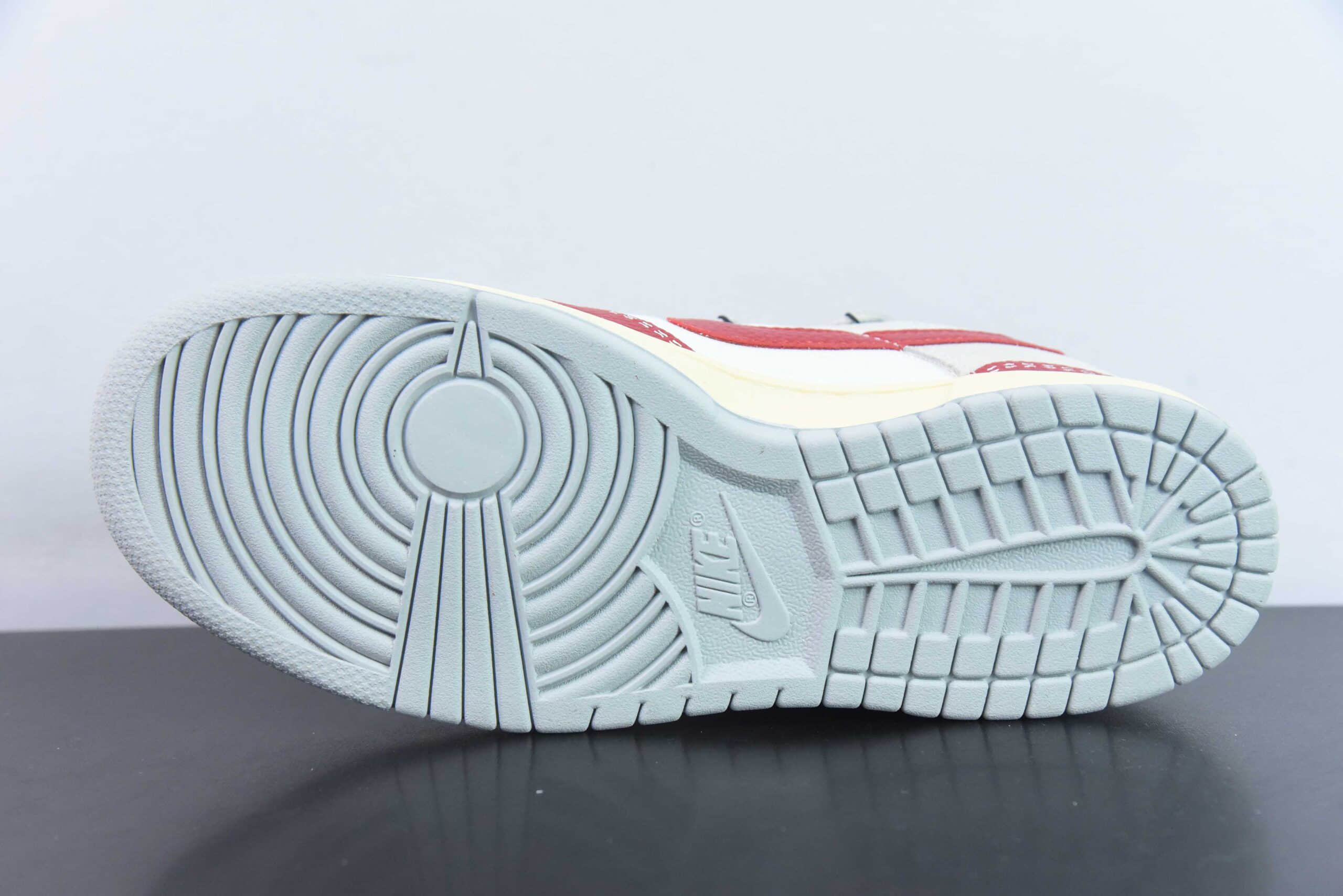 耐克Nike Dunk Low Year of the Dragon 龙年限定主题白灰红 SB绑带低帮休闲板鞋纯原版本 货号: FJ5429-133