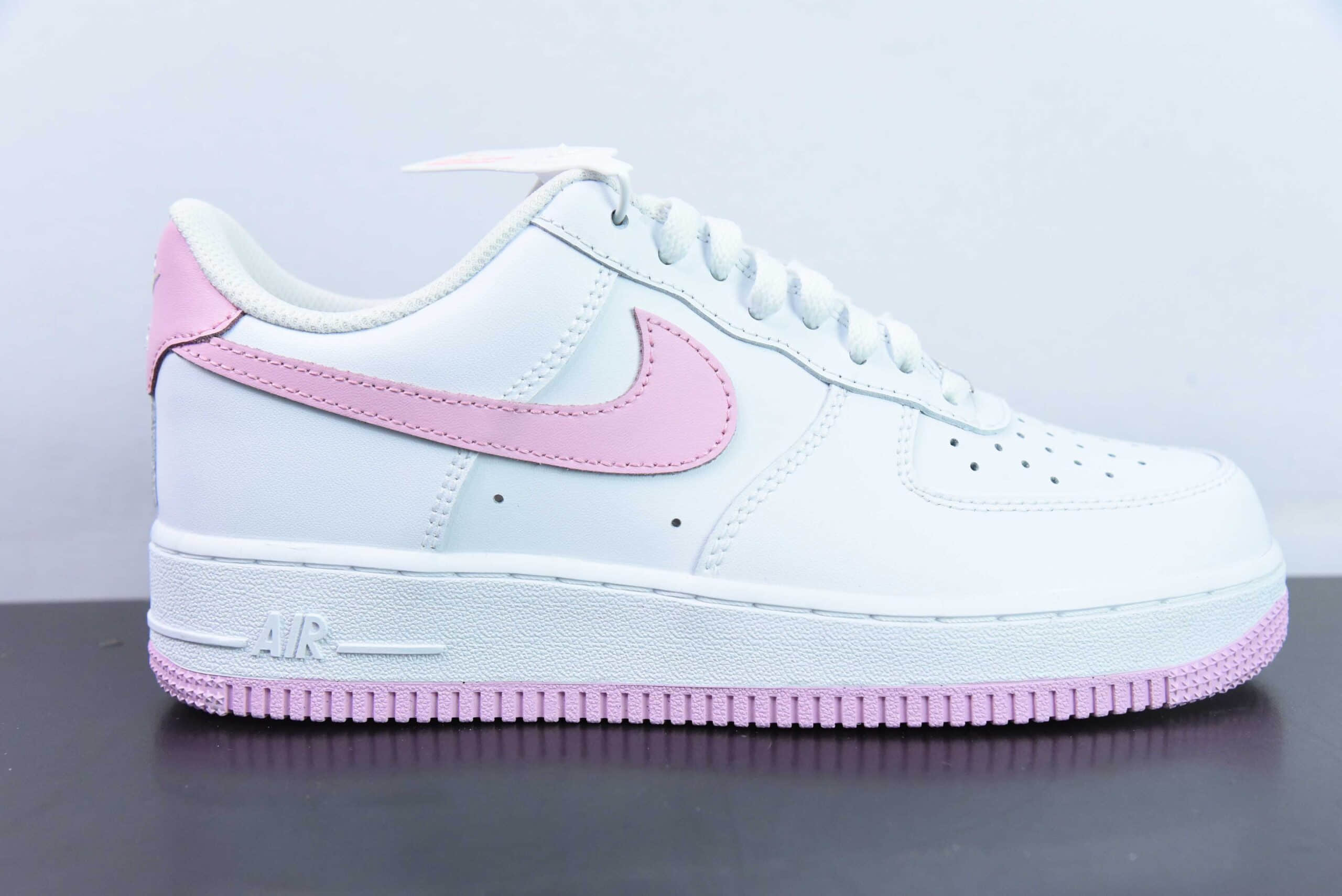耐克Nike Air Force 1'07 Low 白粉空军一号低帮休闲板鞋纯原版本 货号:FJ4146-101