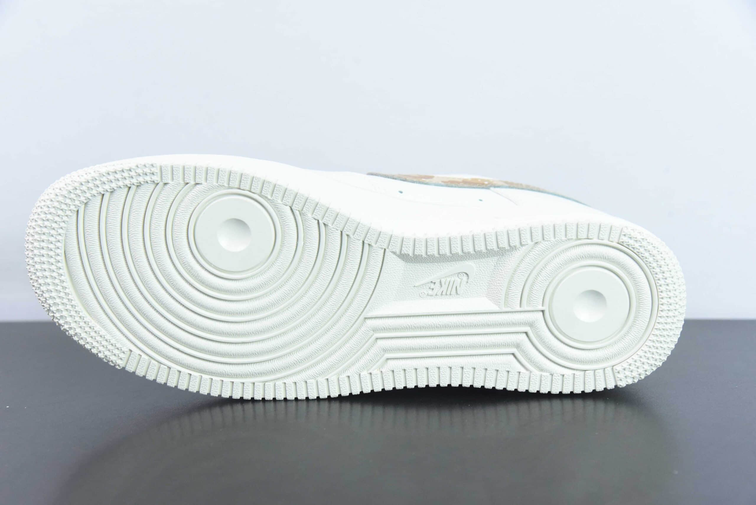耐克Nike Air Force 1 Low 07 x BAPE联名款白棕迷彩勾空军一号低帮休闲板鞋纯原版本 货号:PF9055-762