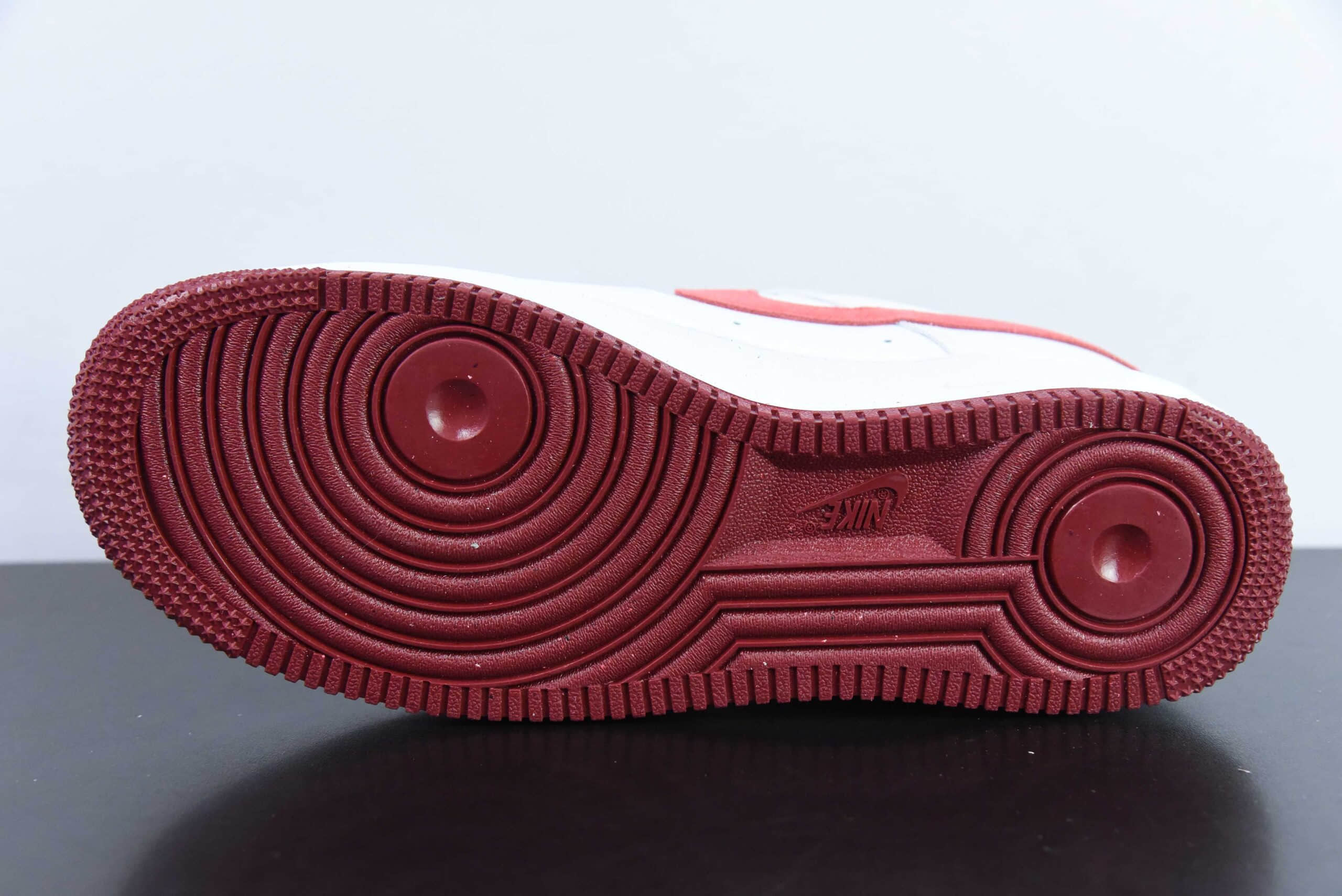 耐克Nike Air Force 1 Low 07 白红翻毛勾空军一号低帮休闲板鞋纯原版本 货号:FQ7626-100