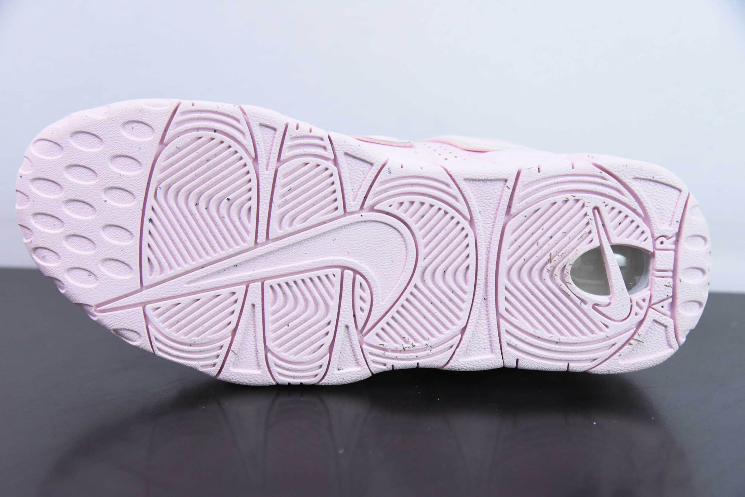 耐克Nike Air More Uptempo 96 QS 樱花粉皮蓬初代系列经典高街百搭休闲运动文化篮球鞋纯原版本 货号：DV1137-600