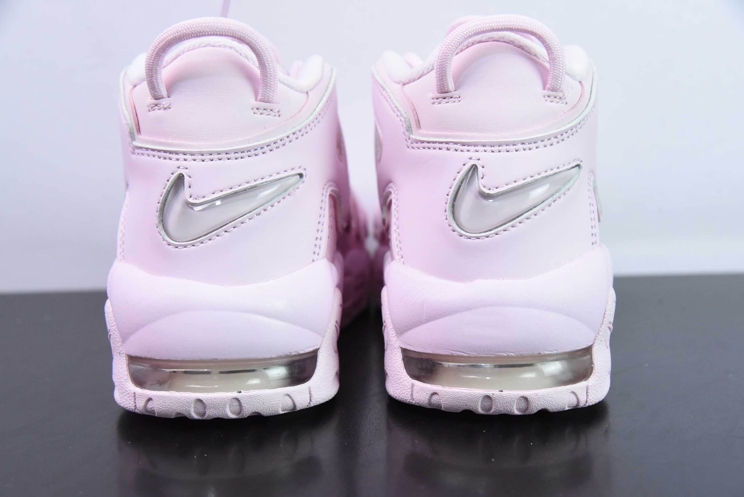 耐克Nike Air More Uptempo 96 QS 樱花粉皮蓬初代系列经典高街百搭休闲运动文化篮球鞋纯原版本 货号：DV1137-600