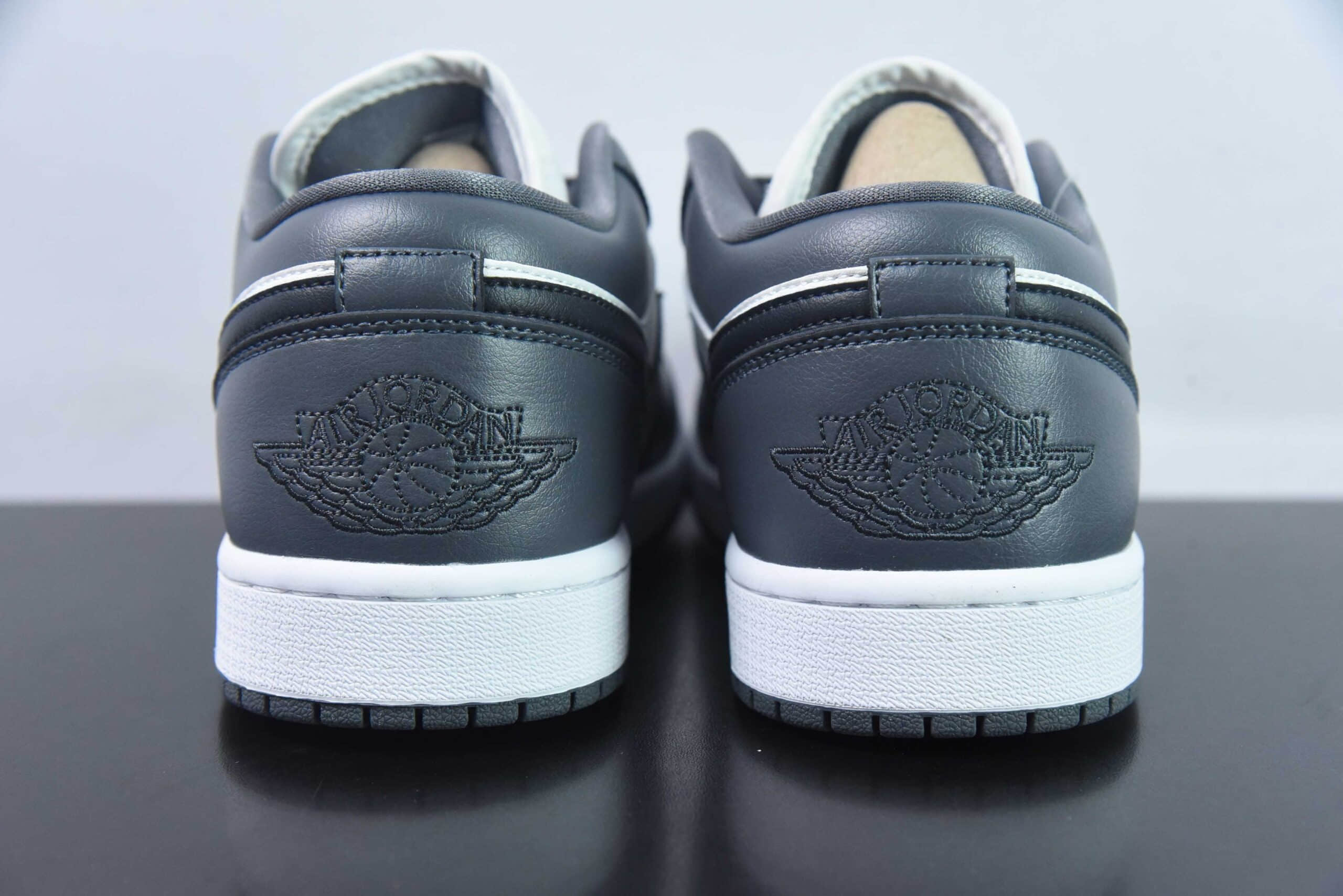 乔丹Air Jordan 1 Low Dark Grey AJ1深灰白低帮文化休闲板鞋纯原版本 货号：DC0774-102