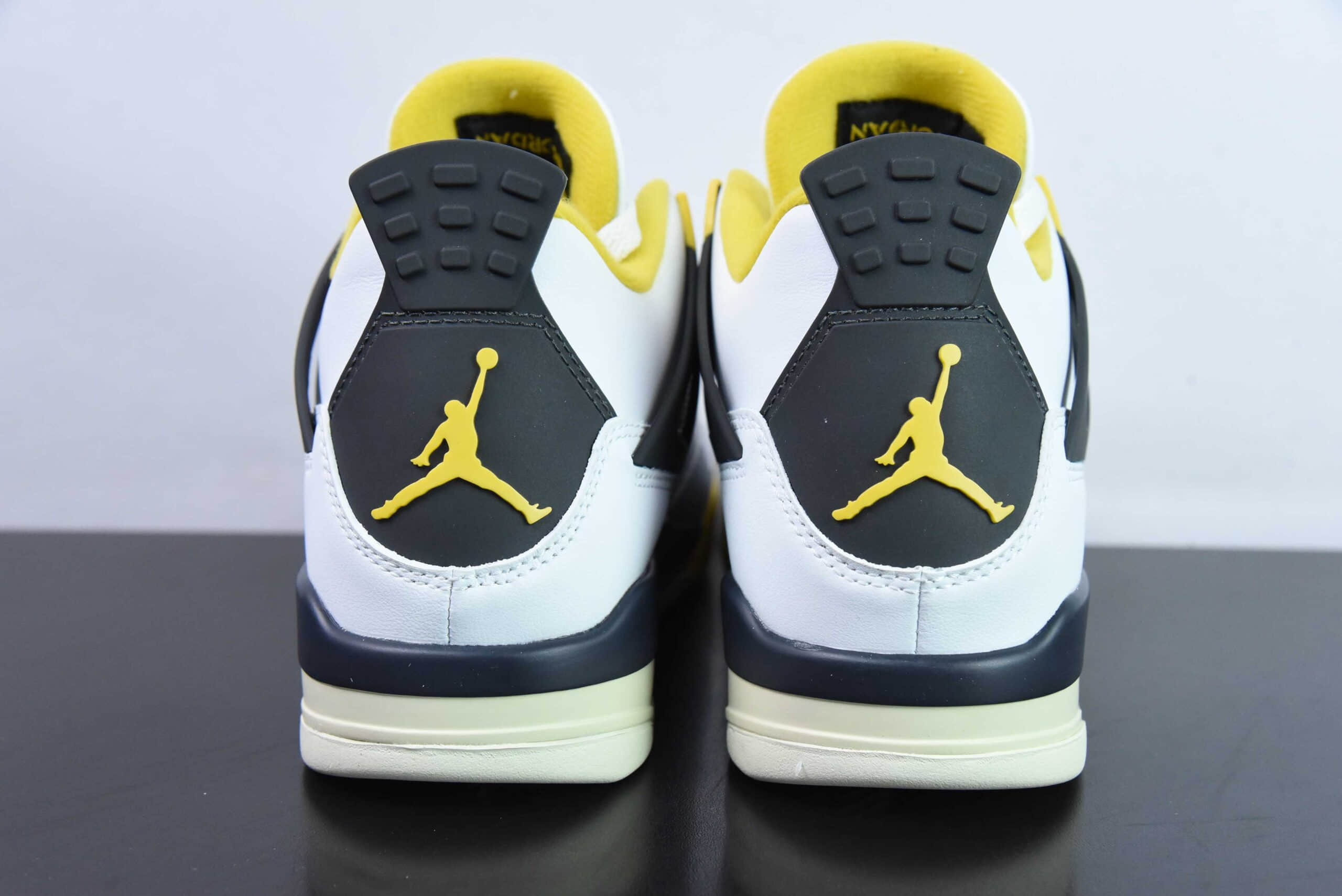 乔丹Air Jordan 4  Military Blue  AJ4白黄雷公男子文化篮球鞋纯原版本 货号：AQ9129-101 