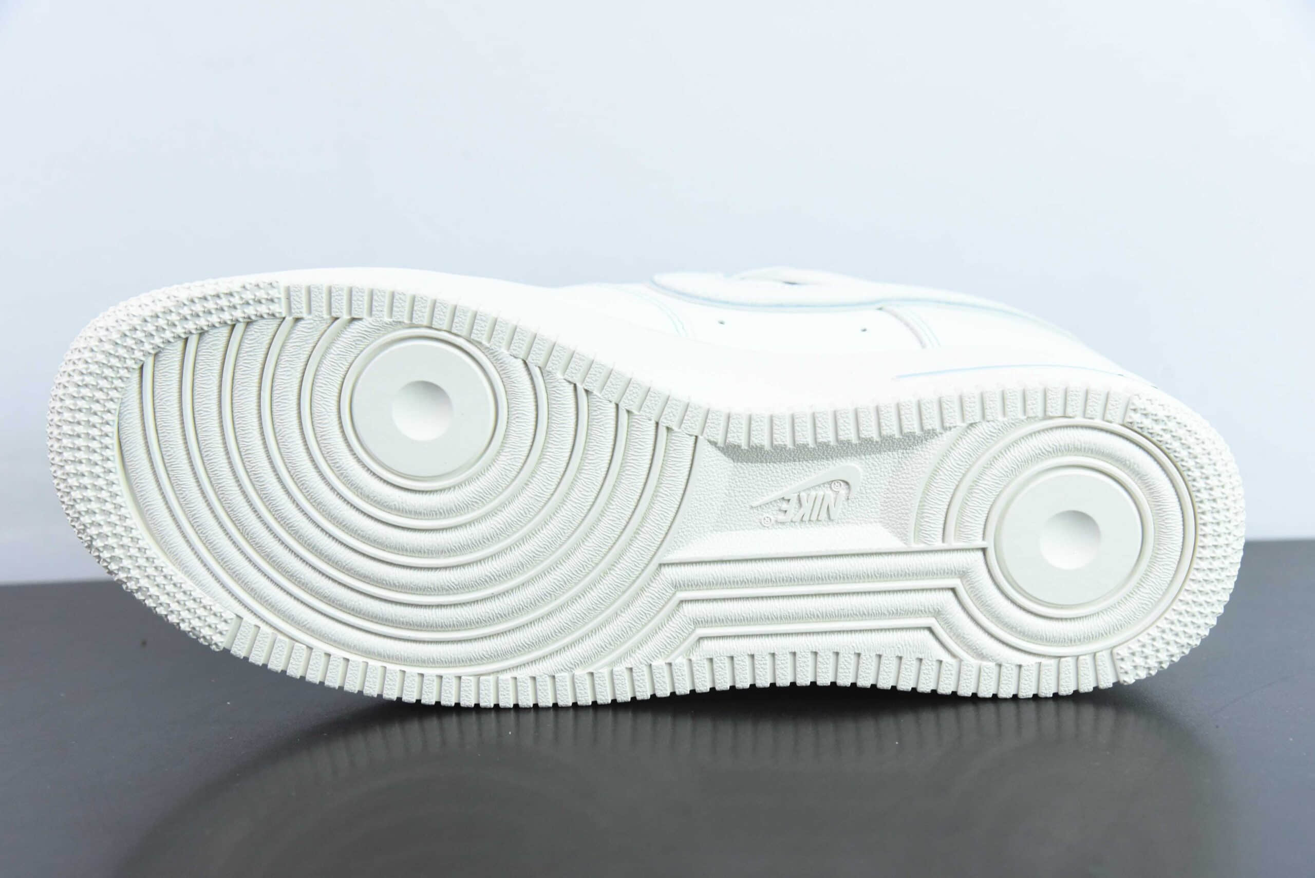 耐克Nike Air Force 1 Low '07缝线满天星冰蓝空军一号低帮休闲板鞋纯原版本 货号:TB5636-122