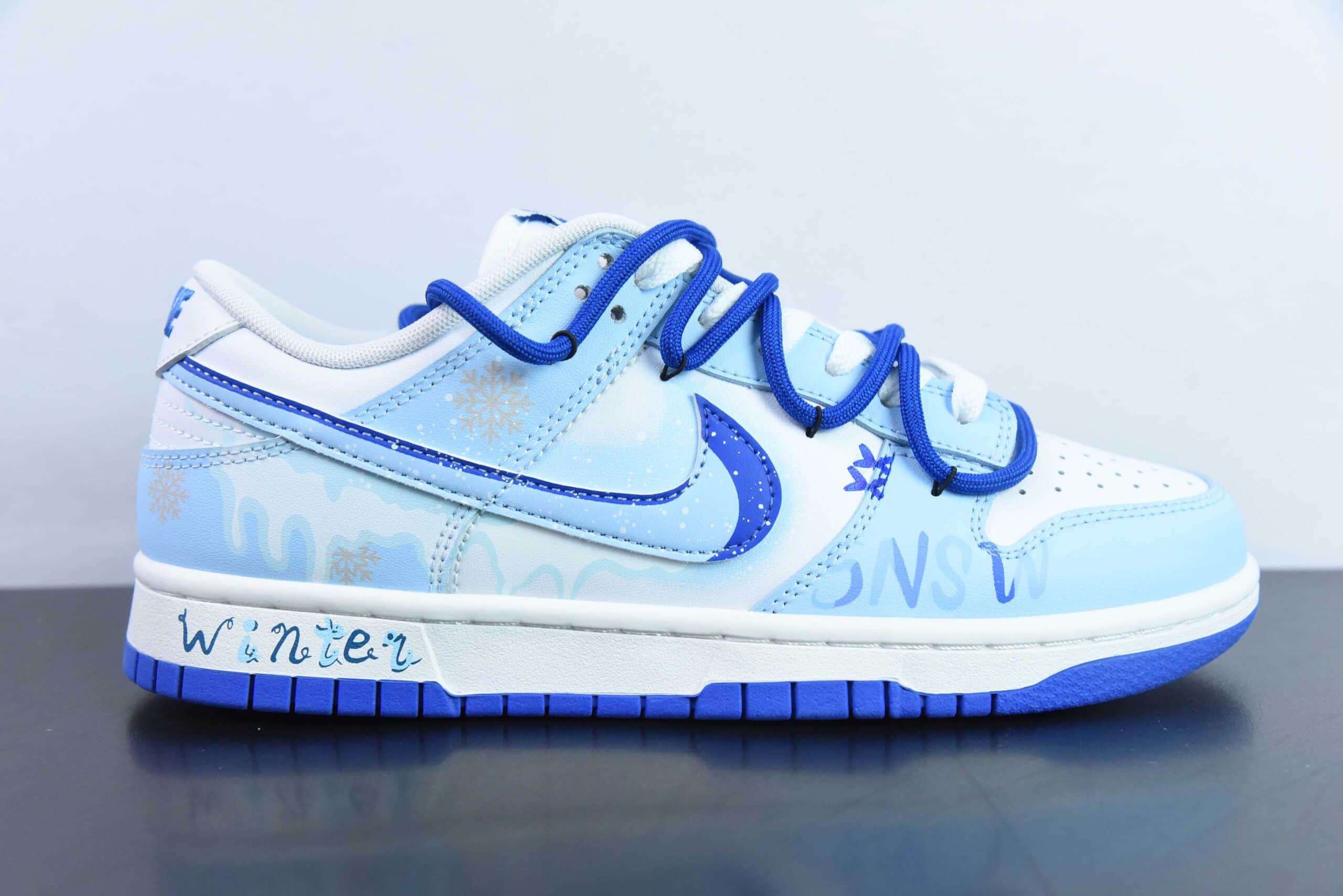 耐克Nike SB Dunk Low 凛冬冰雪清冷白蓝解构抽绳鞋带SB低帮休闲滑板鞋纯原版本 货号：DV0831-104