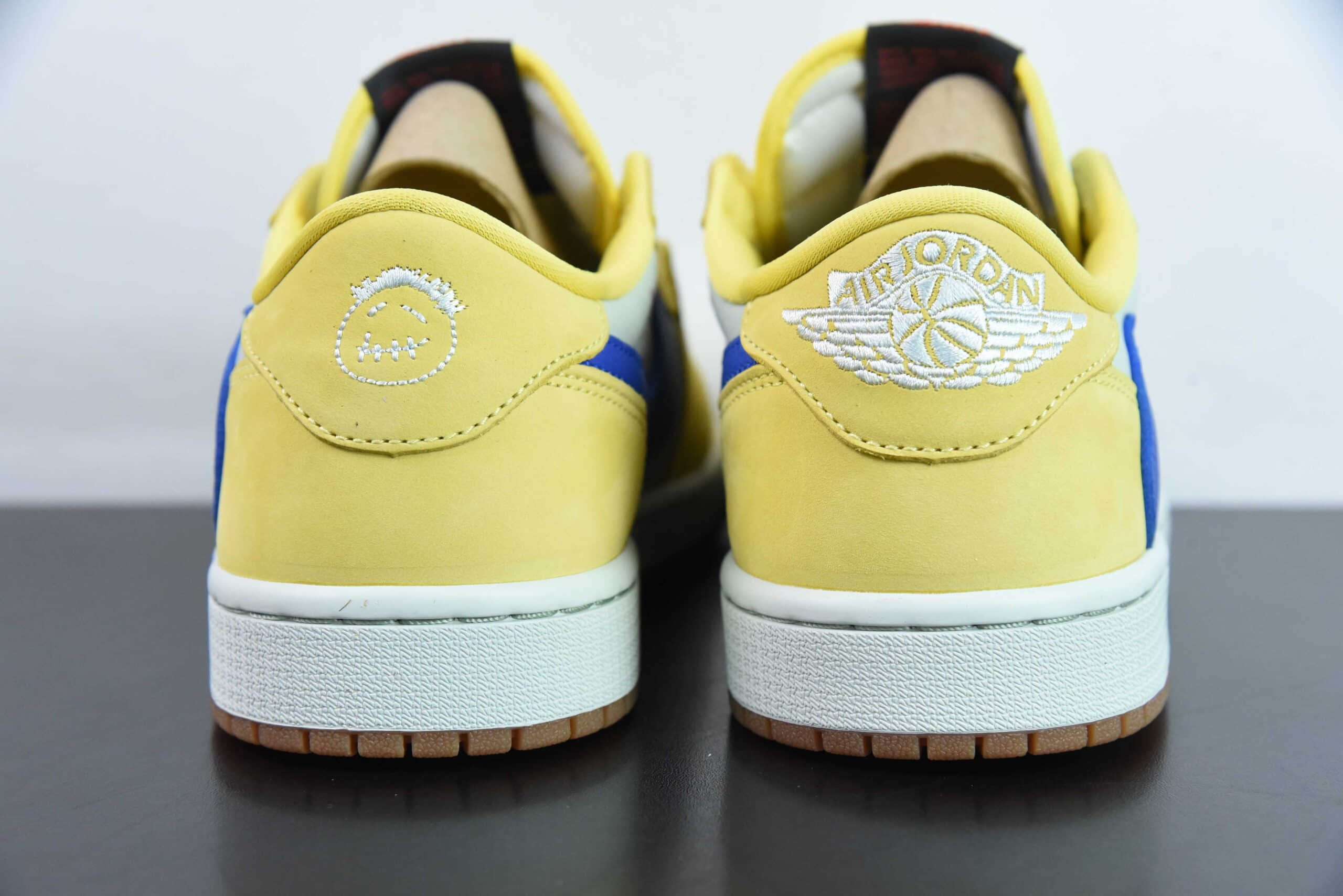 乔丹Travis Scott x Air Jordan AJ1 Low OG SP TS联名黄蓝倒钩8.0低帮文化篮球鞋纯原版本 货号:DZ4137-700