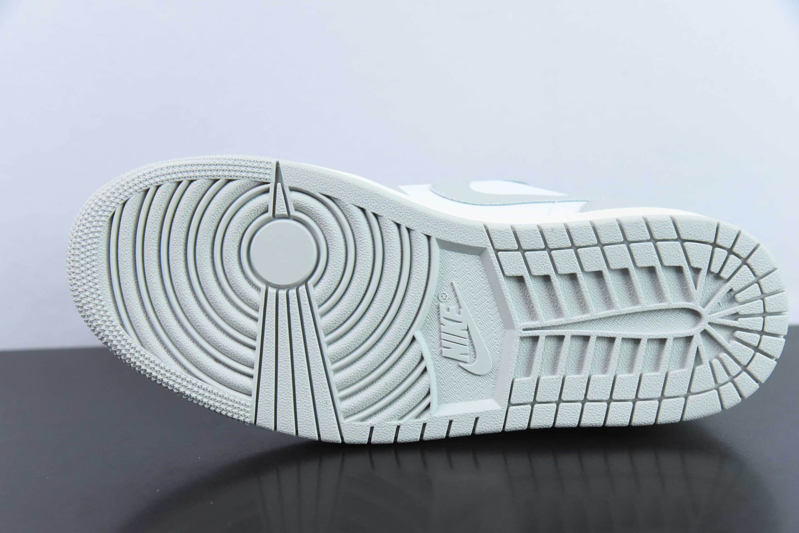 乔丹Air Jordan 1 Low 灰白脚趾AJ1低帮休闲板鞋纯原版本 货号:DC0774-103