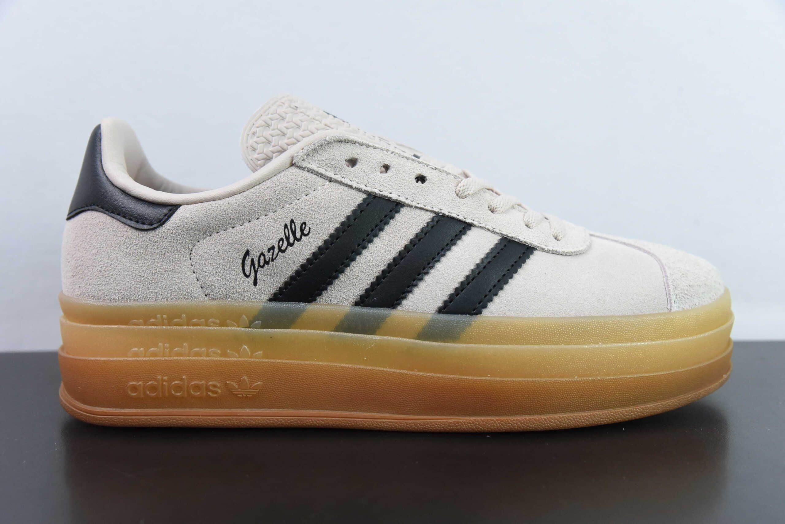 阿迪达斯Adidas Originals Gazelle Bold 羚羊松糕鞋樱花粉三层底低帮耐磨厚底增高粉色女子板鞋纯原版本 货号: IE0429