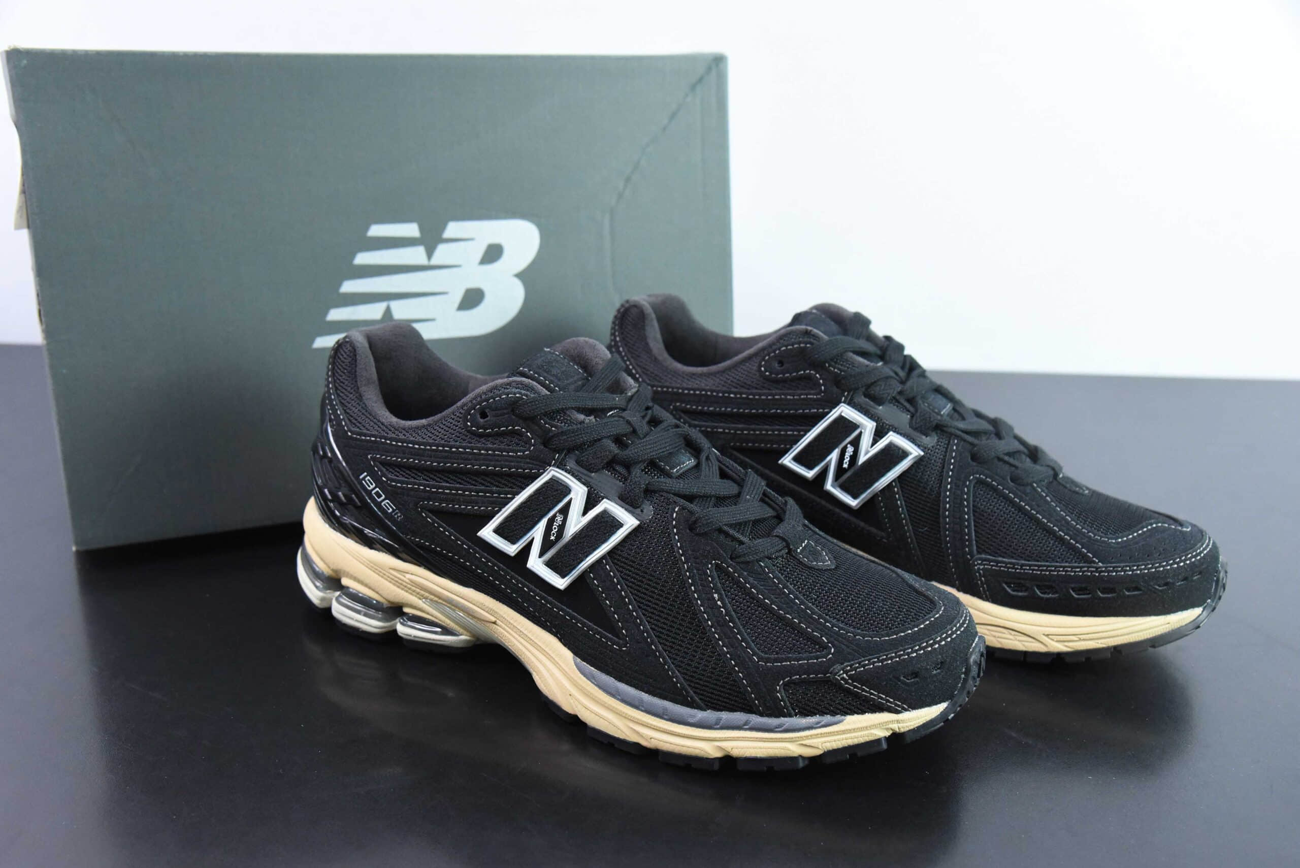 新百伦 New Balance M1906系列黑色复古老爹风休闲运动慢跑鞋纯原版本 货号：M1906RK 