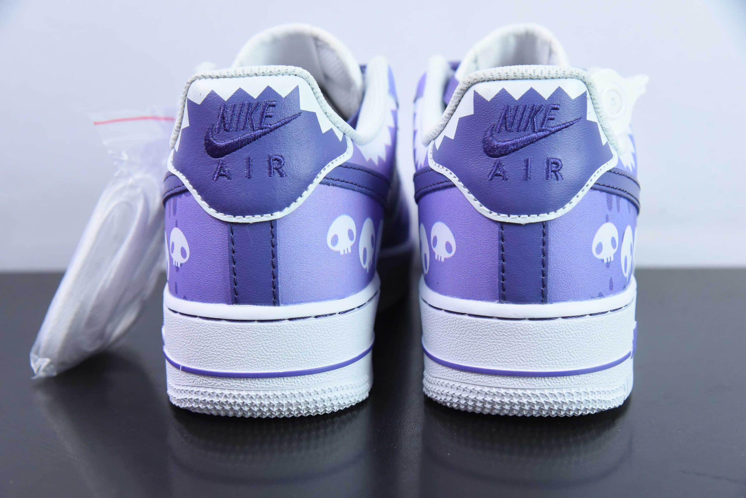 耐克Nike Air Force 1´07 Low 小巫女联名款骷髅头空军一号低帮百搭休闲运动板鞋纯原版本 货号：CW2288-111 