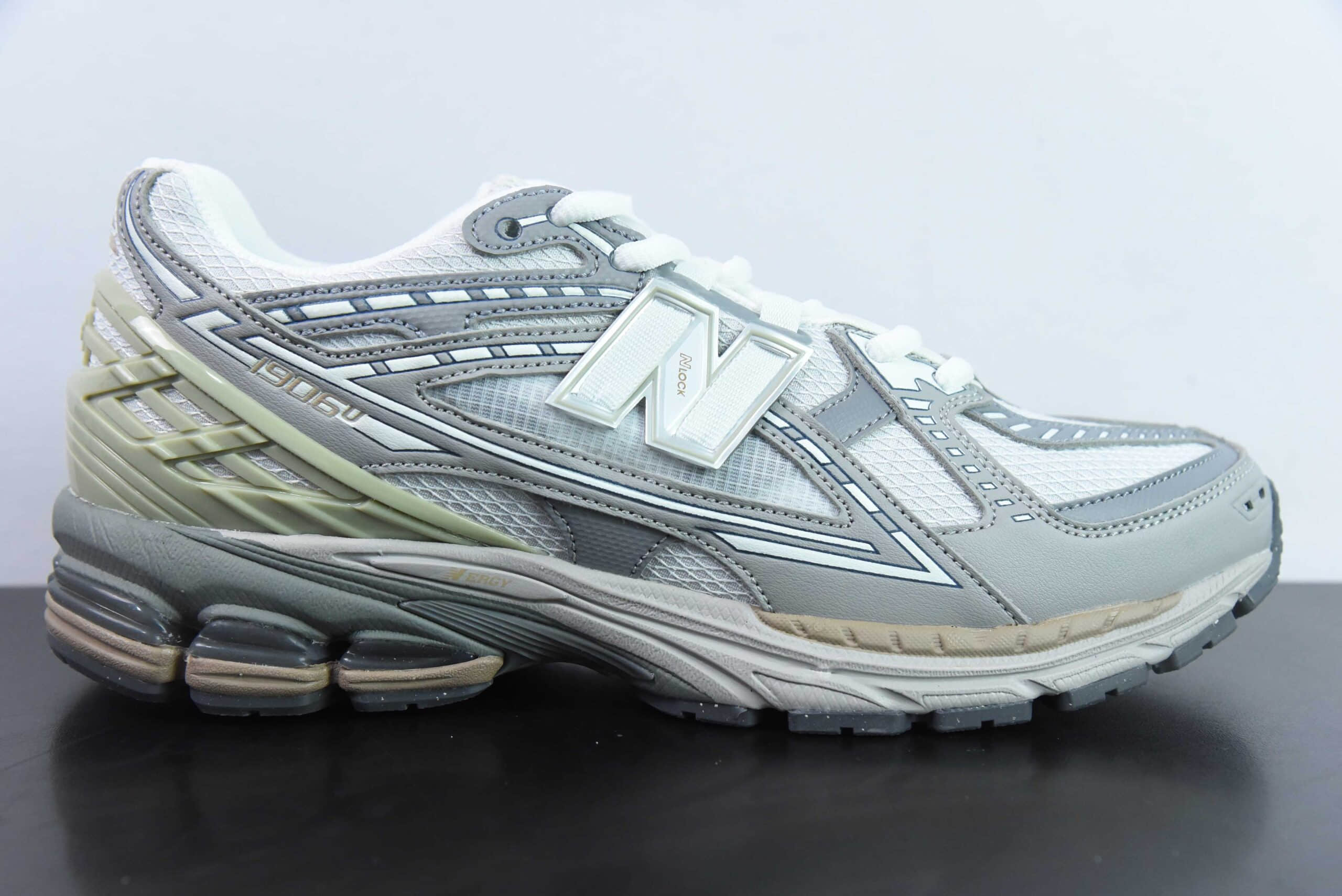 新百伦New Balance M1906系列灰色复古老爹风休闲运动慢跑鞋纯原版本 货号：M1906NB