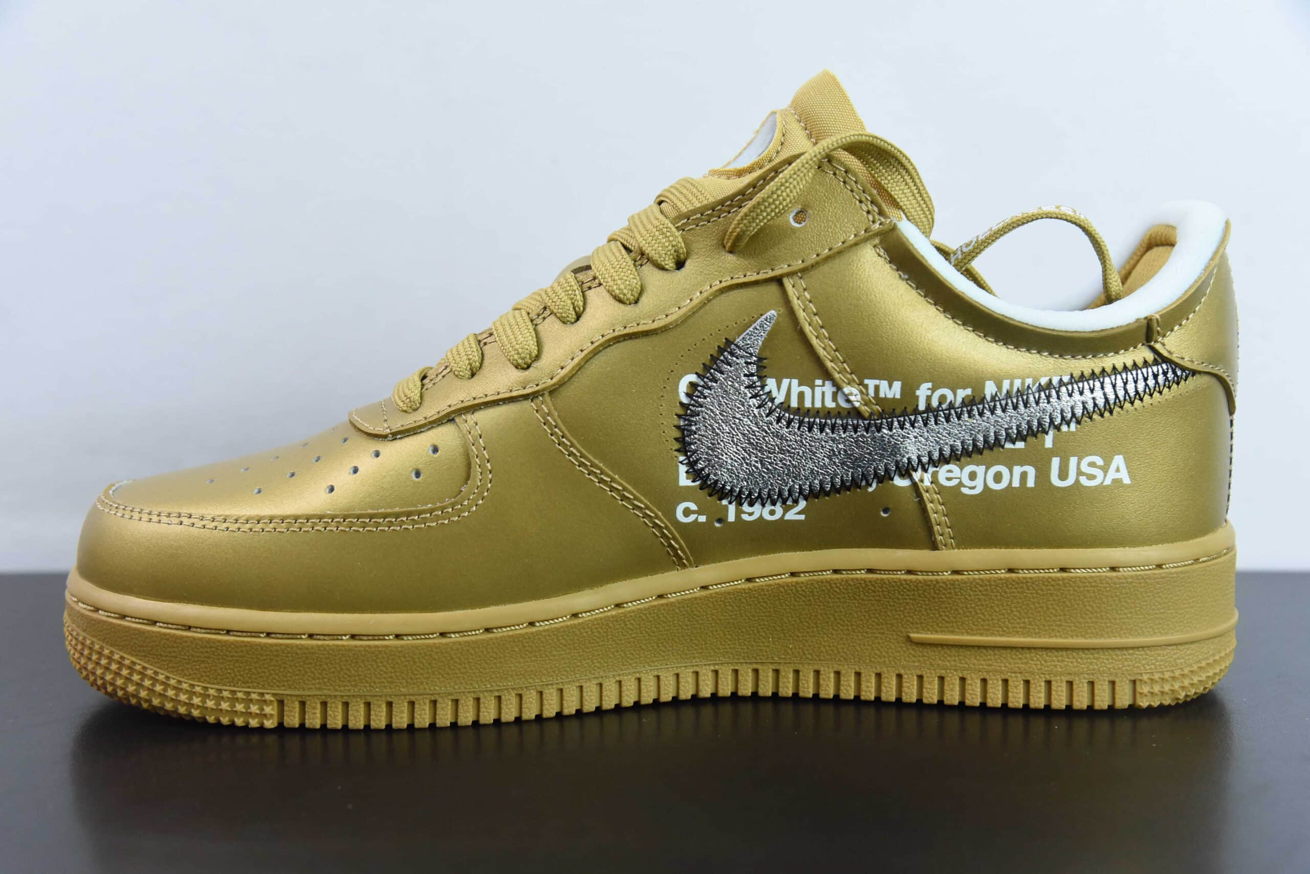 耐克Nike OFF WHITE ✘ Nike Air Force 1 Low 金色艺术馆空军低帮经典板鞋纯原版本 货号：AO4297-800 