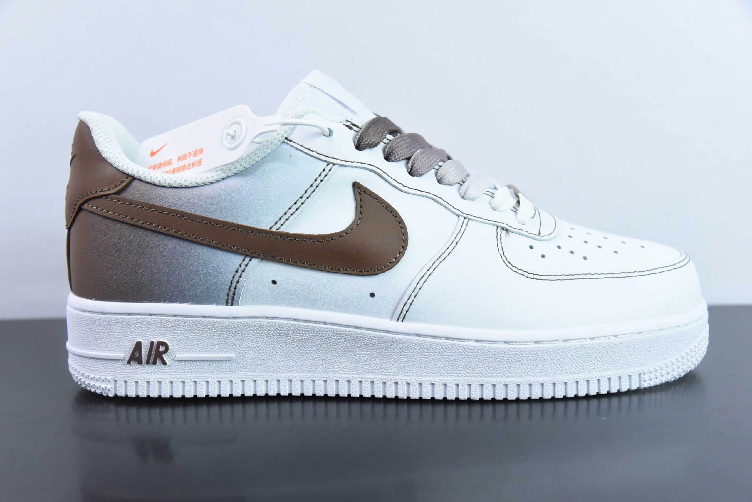 耐克Nike Air Force 1'07 Low 官方爆款定制二次元主题渐变褐勾空军一号低帮休闲板鞋纯原版本 货号:FN0366-103