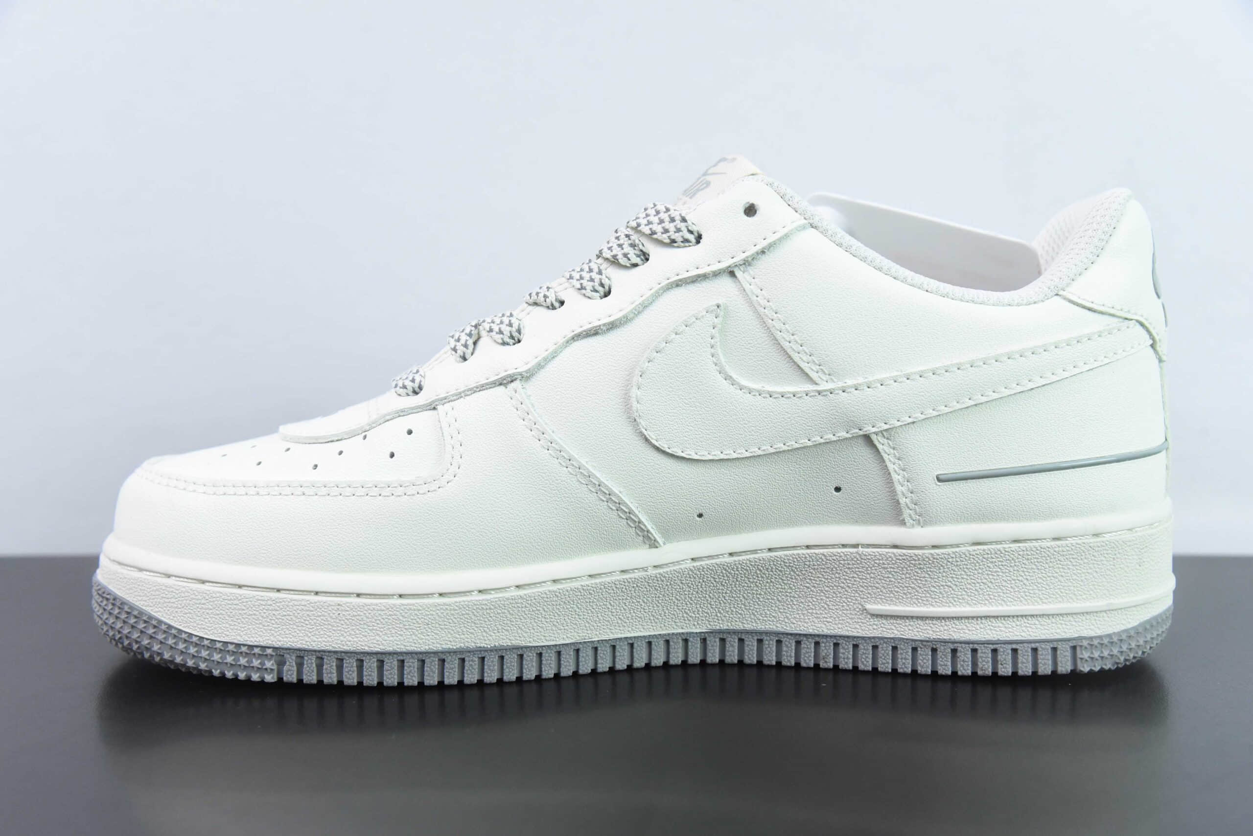 耐克Nike Air Force 1 Low ‘07 “NIKE”三勾系列米灰满天星经典空军一号低帮休闲板鞋纯原版本 货号:CJ1379-603