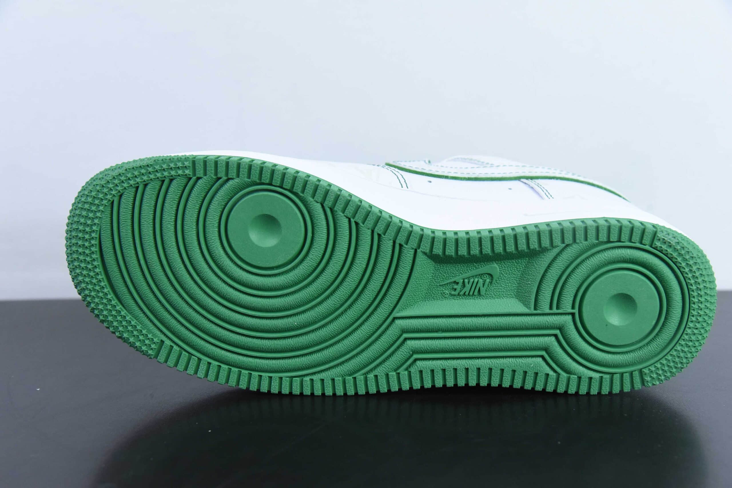 耐克Nike Air Force 1 AF1白绿 LV印花空军一号低帮休闲板鞋纯原版本 货号：BS8805-603 