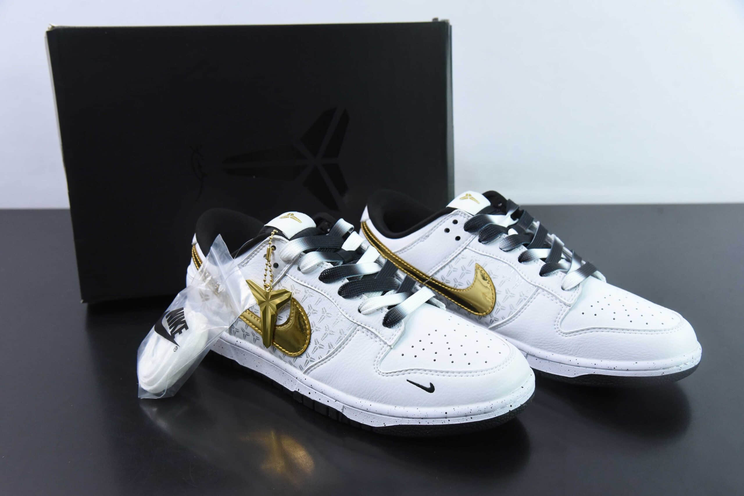 耐克Nike Dunk Low 科比系列白金黄勾周年高端定制低帮休闲板鞋纯原版本 货号:FC1688-193