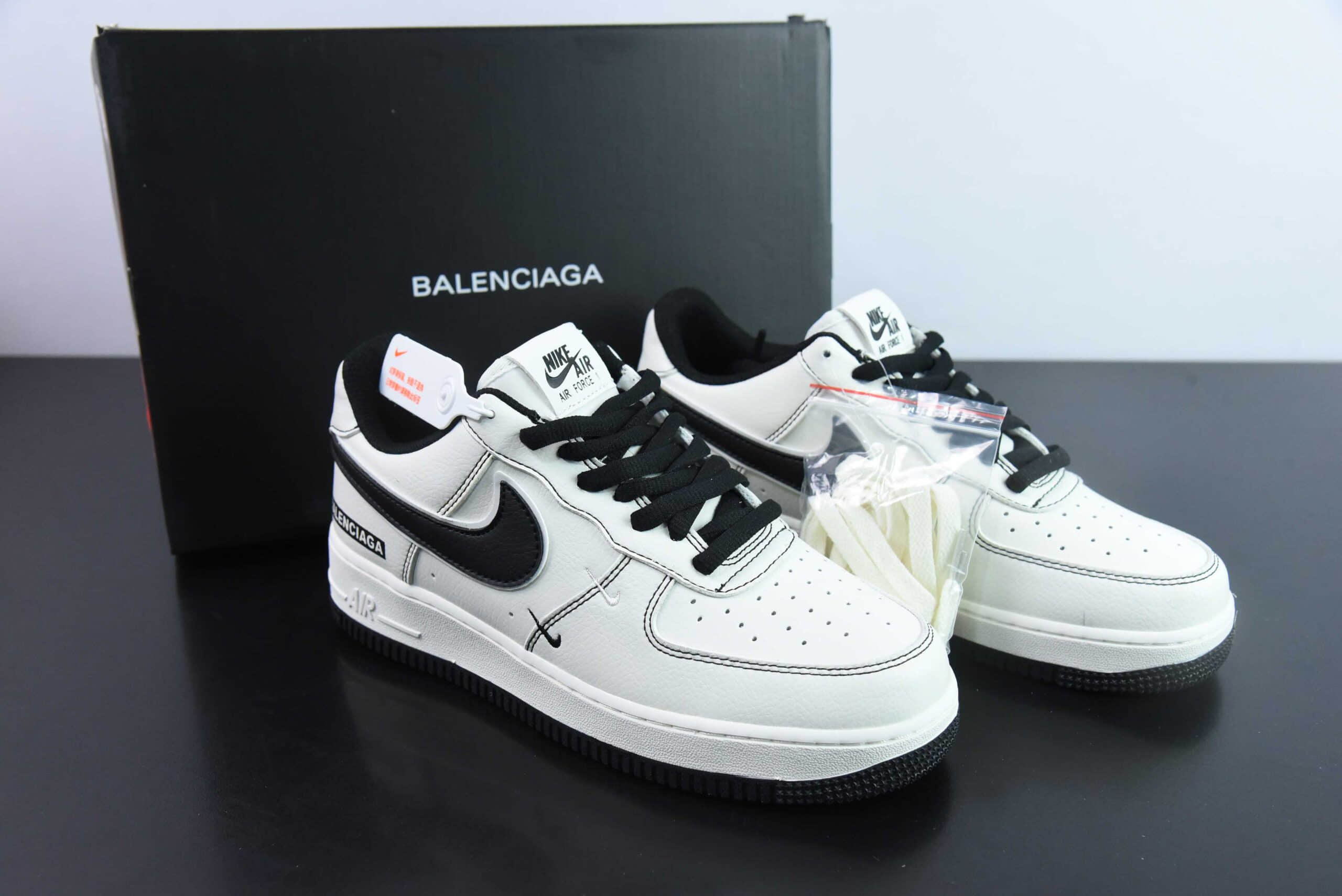 耐克Nike Air Force 1 Low 07 x Balenciaga 巴黎世家联名米白黑三钩空军一号低帮休闲板鞋纯原版本 货号:FR0538-090