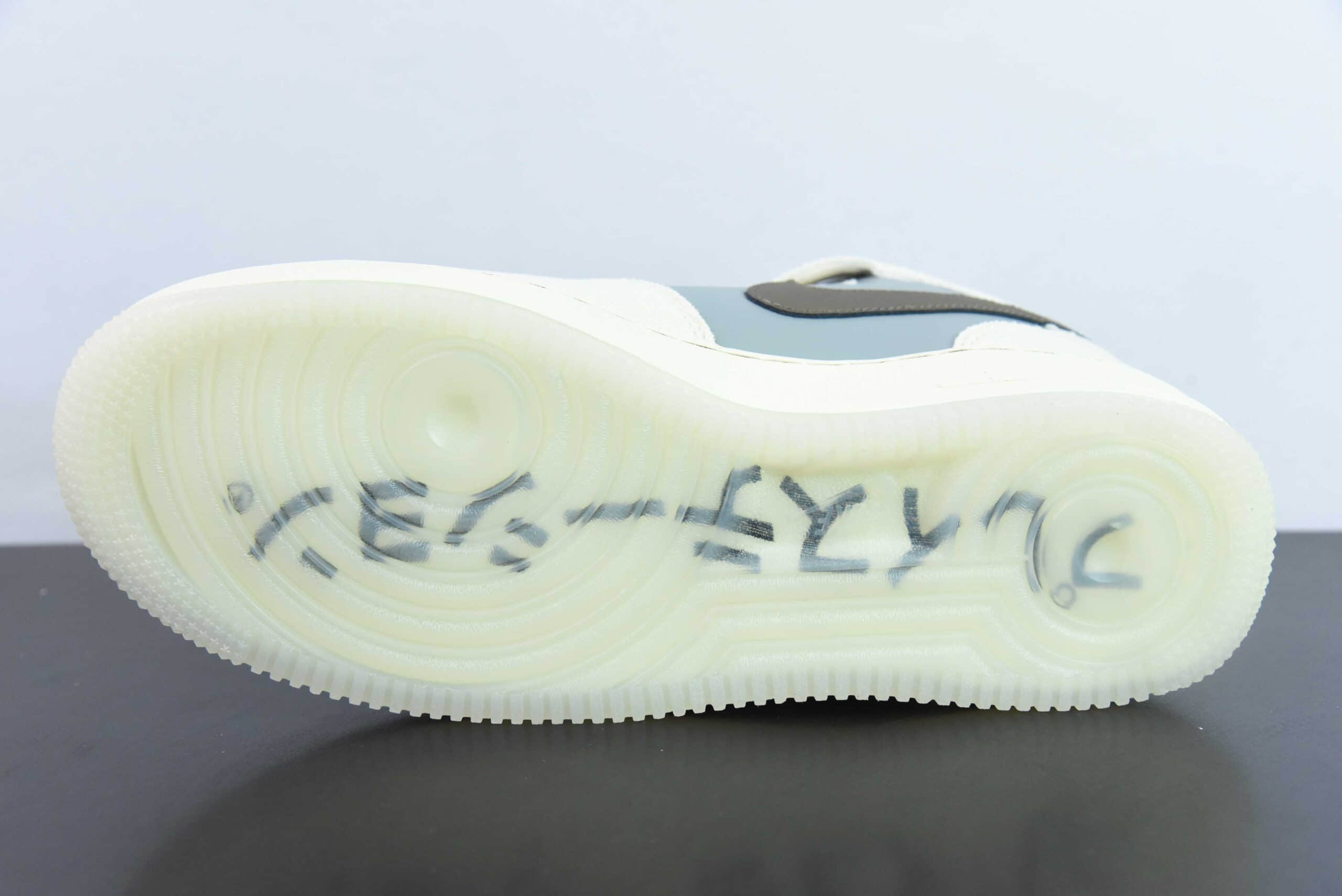 耐克Nike Travis Scott x Sony PlayStation 5 x Nk Air Force 1'07 Mid PS5 索尼联名倒钩联名款扣篮系列中帮经典百搭休闲运动板鞋纯原版本 货号:BQ5828-202