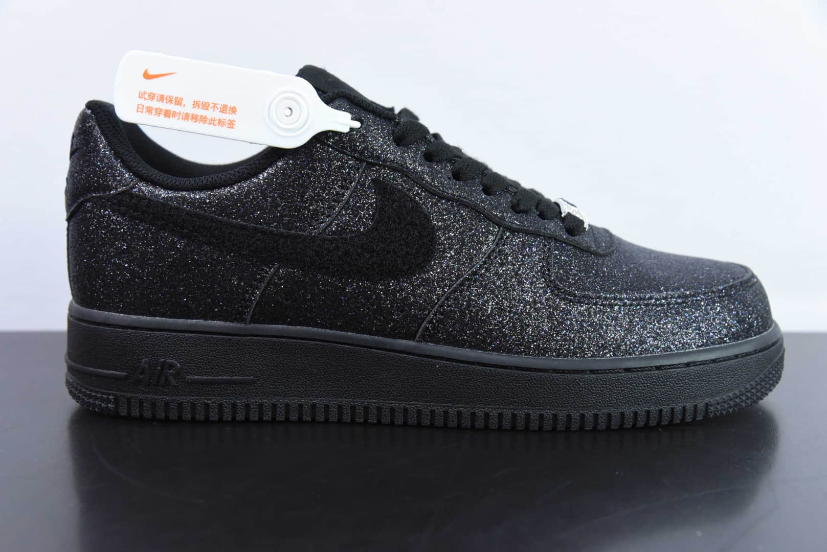 耐克Nike Air Force 1 '07 纯黑满天星空军一号低帮休闲板鞋纯原版本 货号:CW2288-001