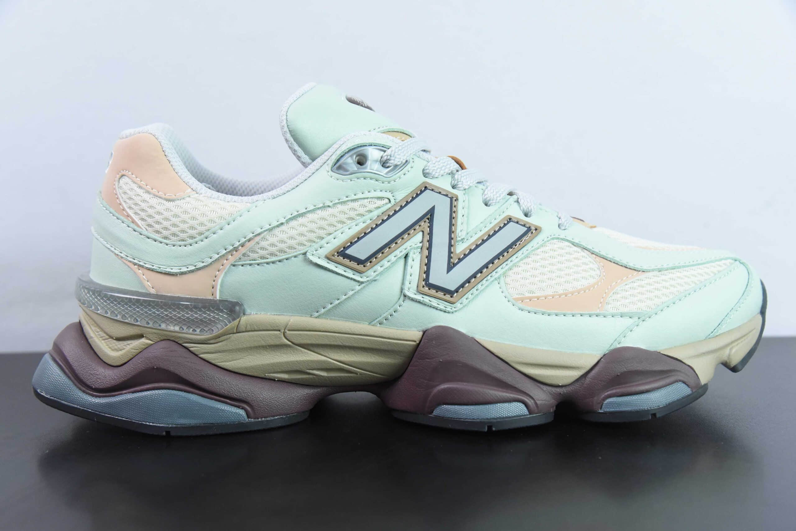 新百伦New Balance NB9060系列绿粉棕低帮运动休闲鞋跑步鞋纯原版本 货号：U9060GCA