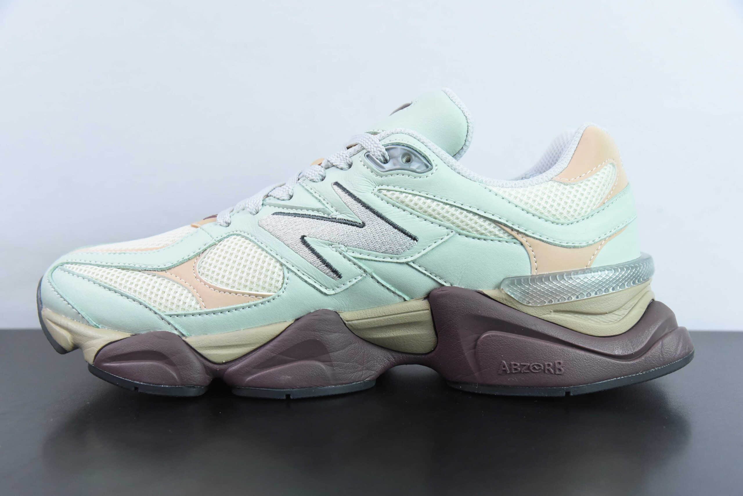 新百伦New Balance NB9060系列绿粉棕低帮运动休闲鞋跑步鞋纯原版本 货号：U9060GCA