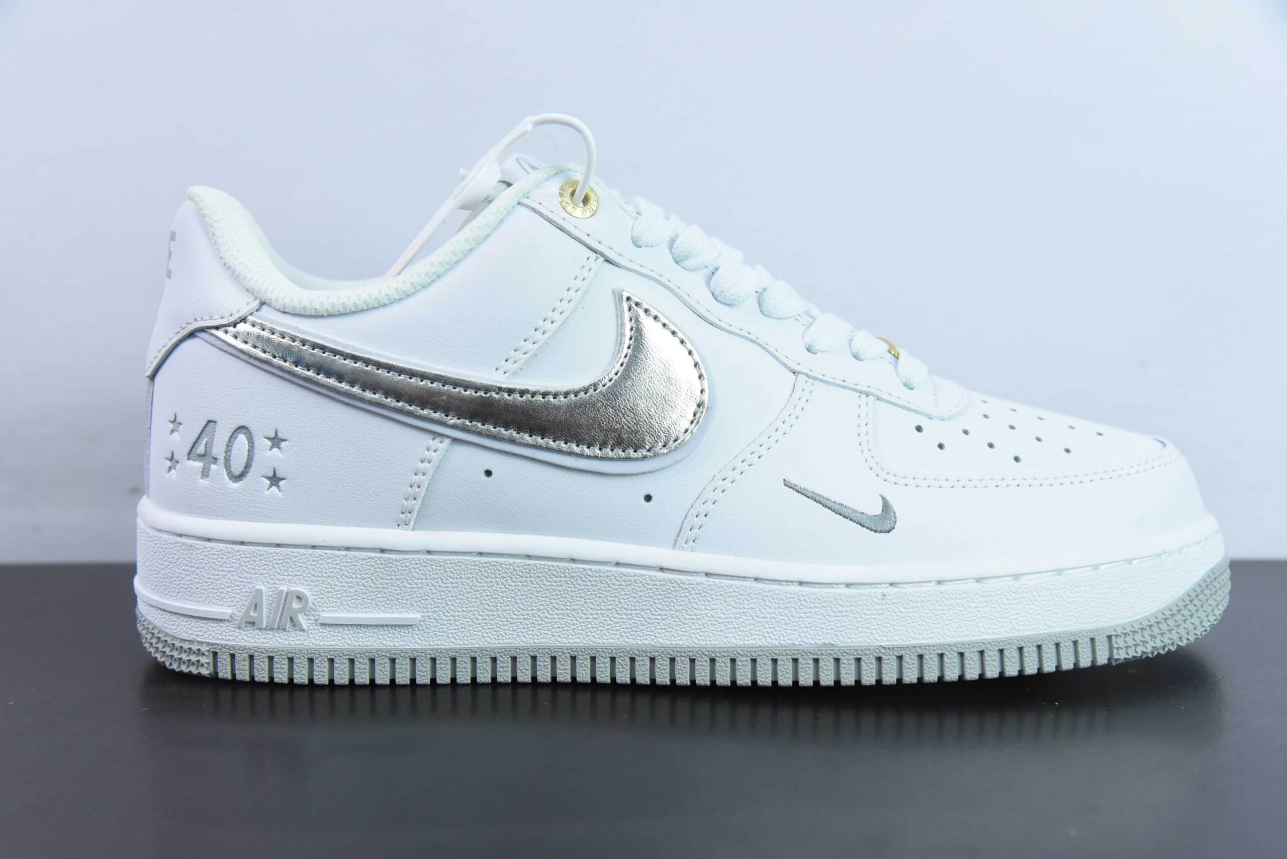 耐克NIke Air Force 1 '07 Low “40周年联名亮银”空军一号低帮休闲板鞋纯原版本 货号：XP9688-760