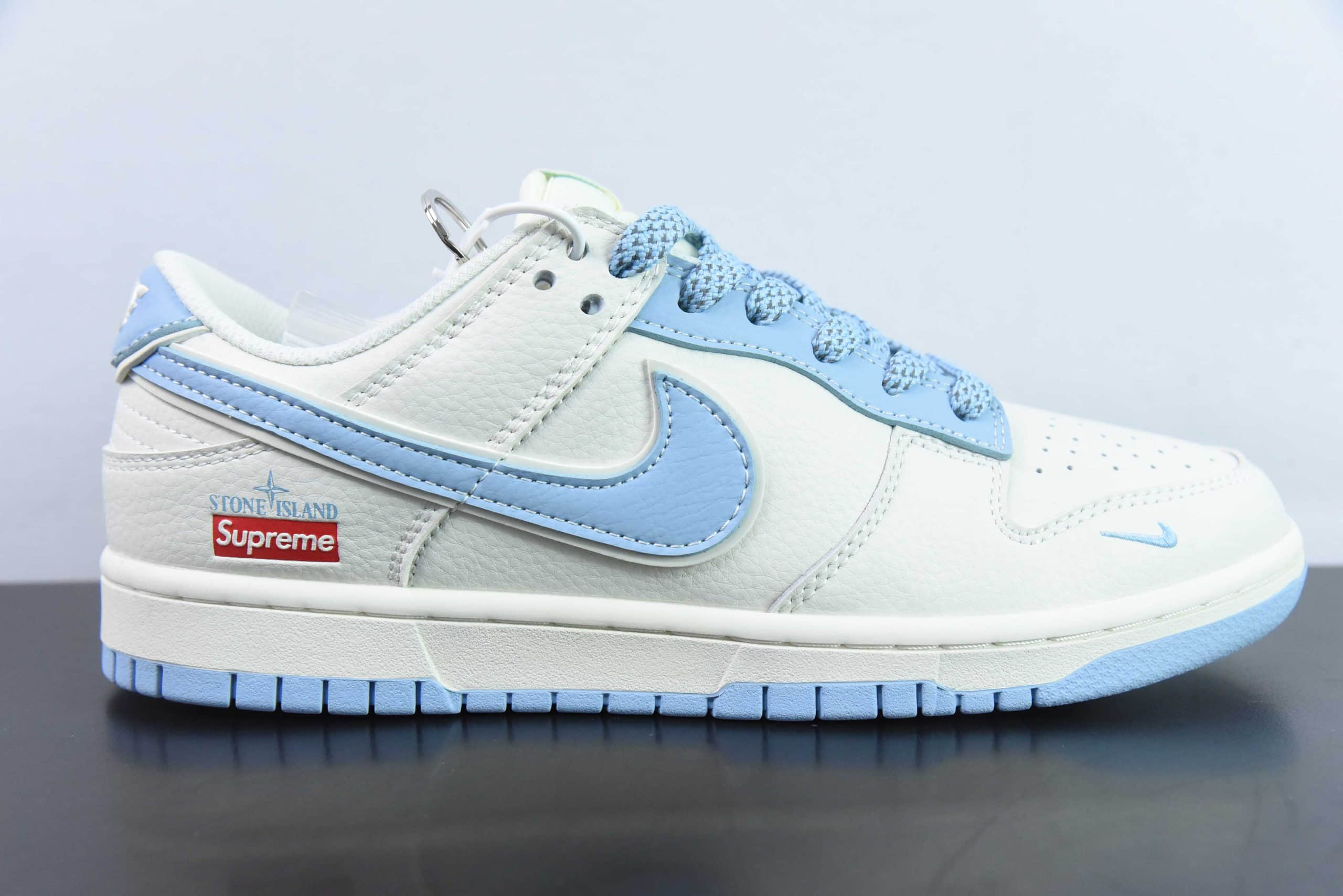 耐克Nike SB Dunk Low“石头岛Supreme联名蔚蓝满天星SB低帮休闲滑板鞋纯原版本 货号:BB9866-001