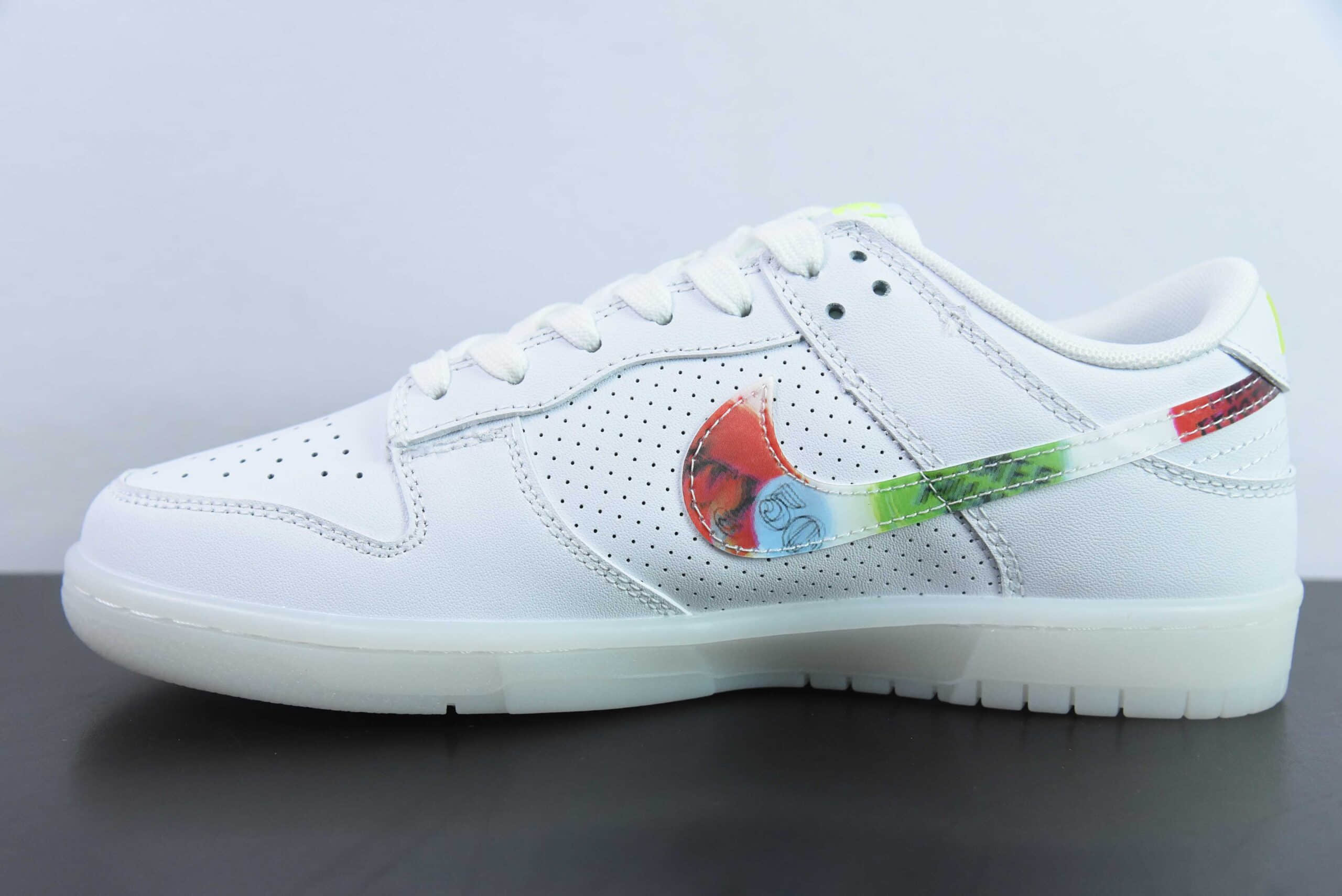 耐克Nike SB Dunk Low BAPE联名白彩勾小绿勾周年高端定制SB低帮休闲板鞋纯原版本 货号：JH8039-940 